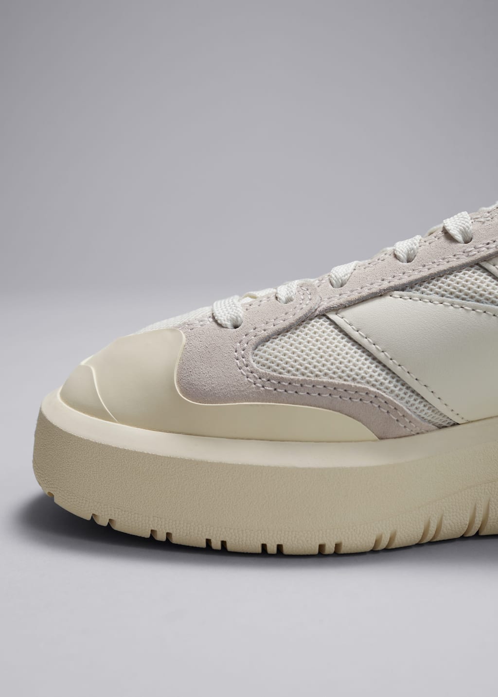 Sneakersy New Balance CT302 – {{variantName}} – Szczegół