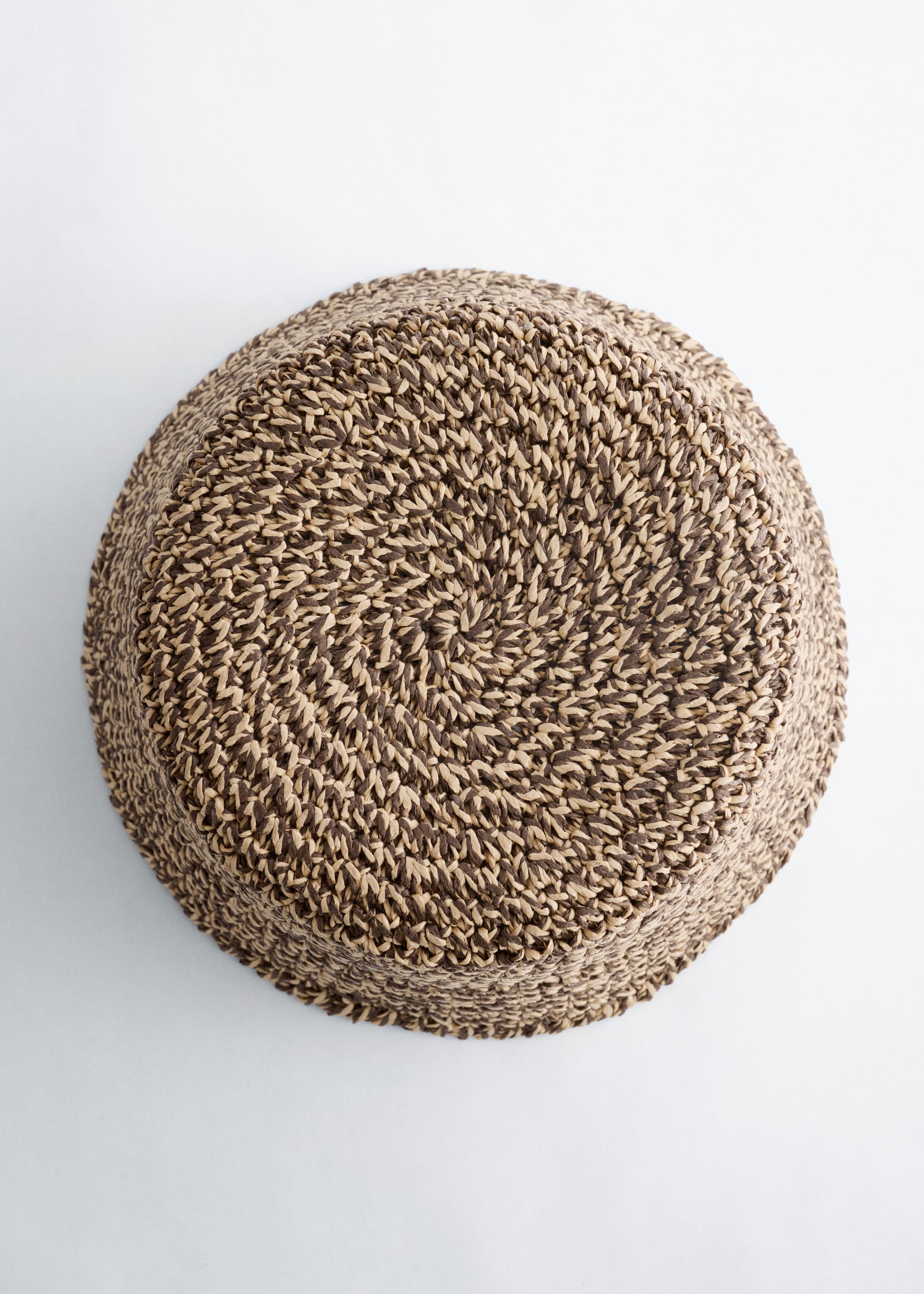 Sombrero de paja tejido - {{variantName}} - Detalle descriptivo