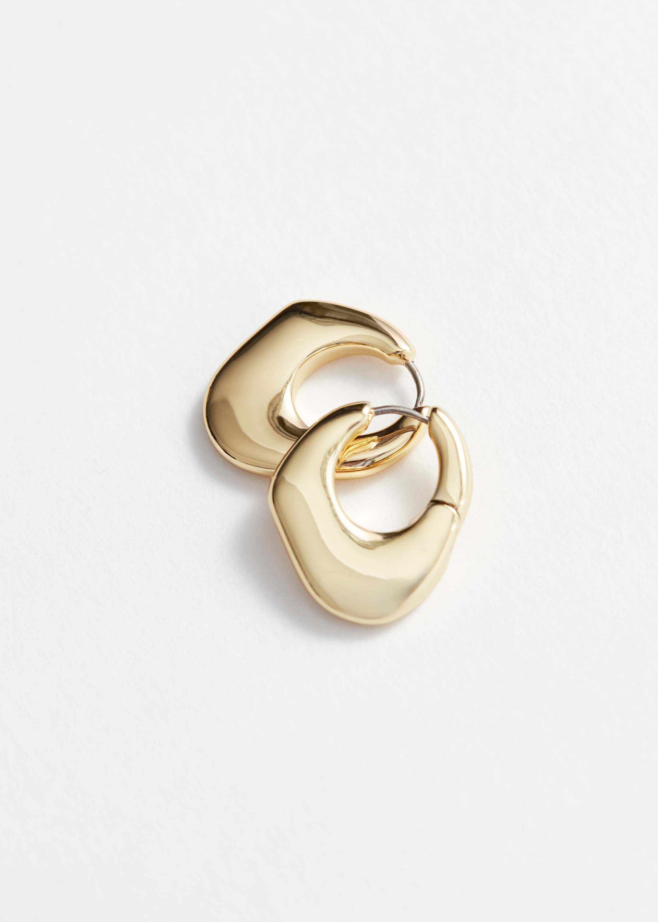 Ver imagen más grande: Pendientes de aro irregulares - Oro - MUJER | H&M ES 3