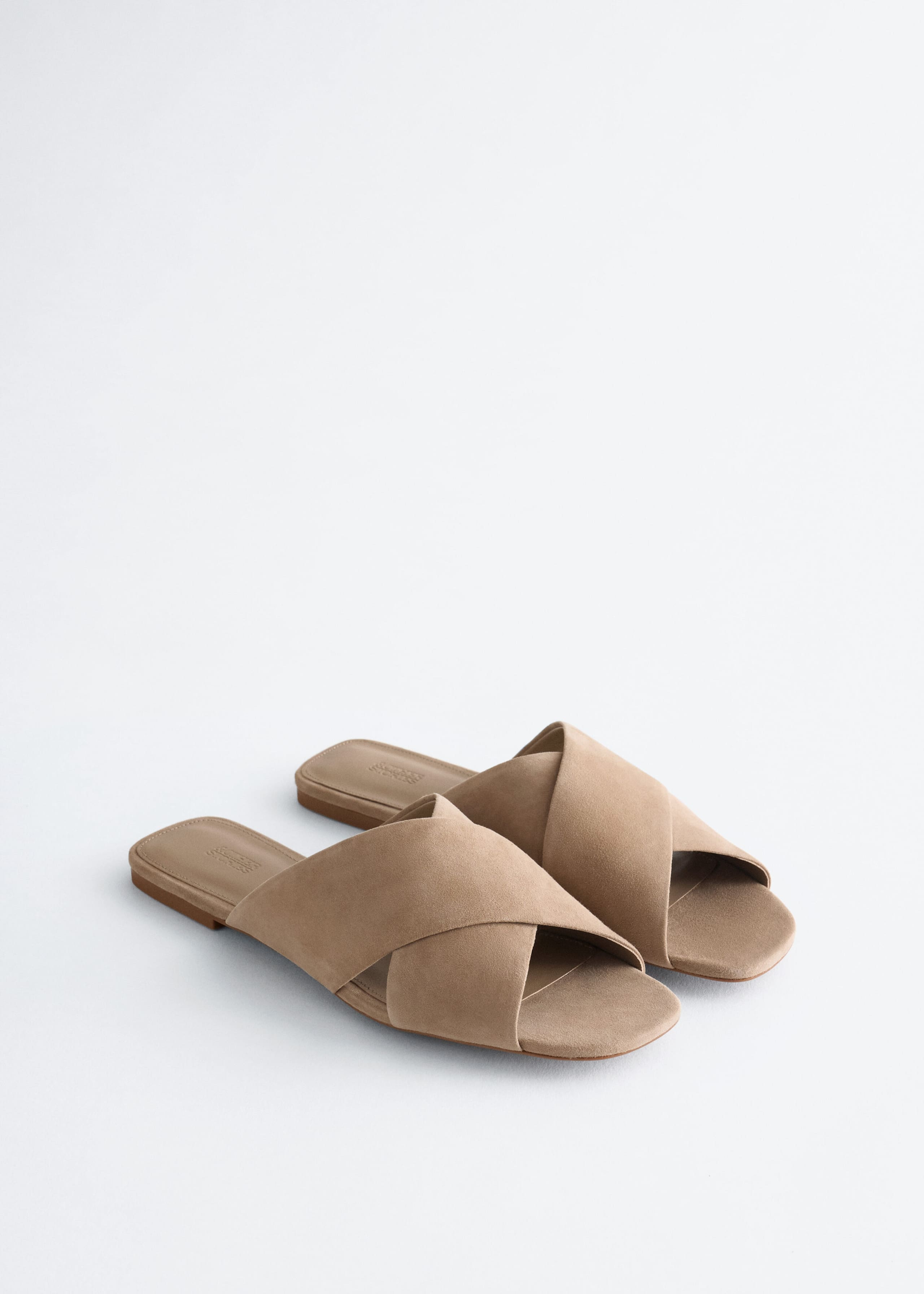 Image of Sandalen met gekruiste bandjes