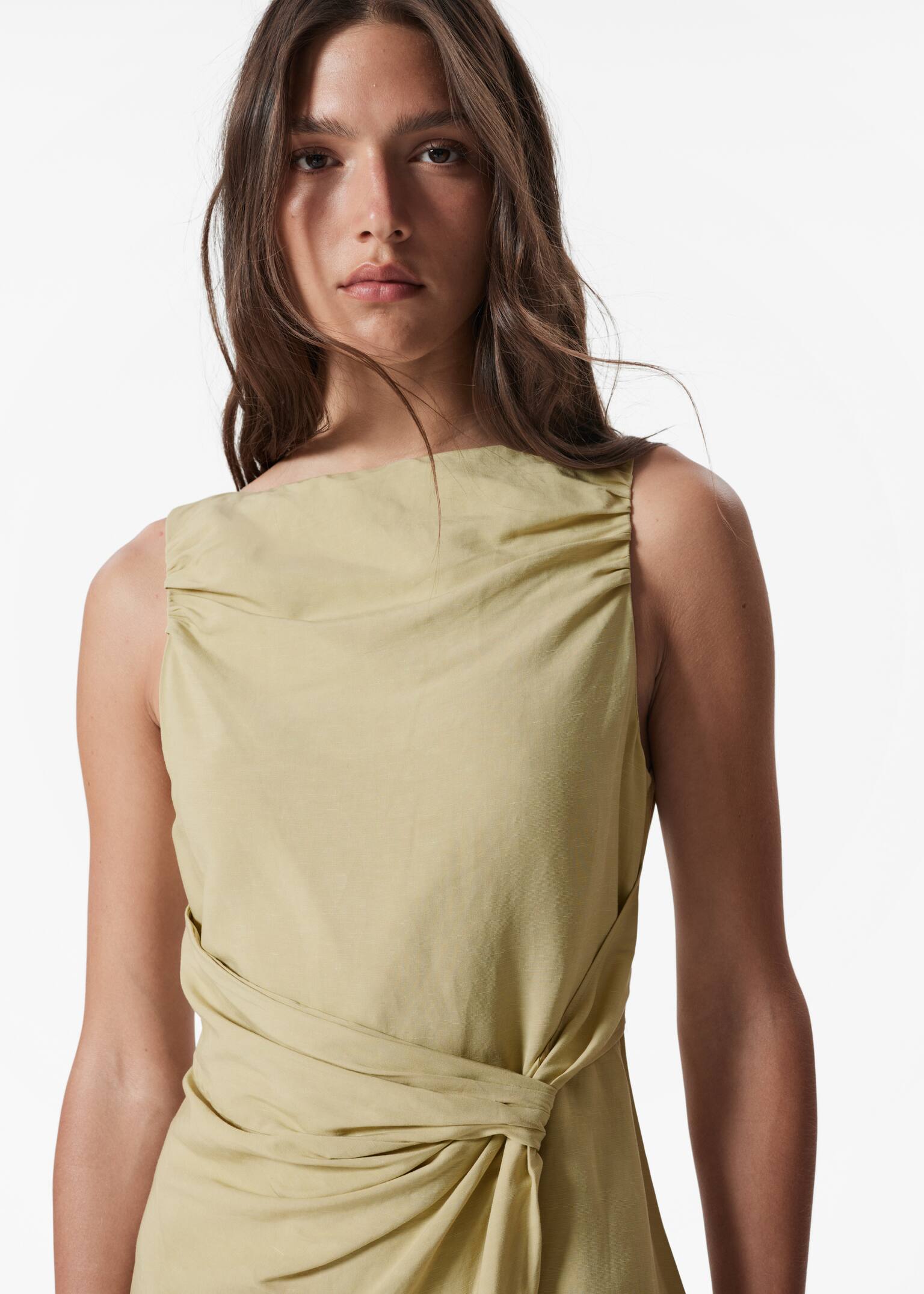 Rochie midi asimetrică cu nod frontal - Galben deschis - 3