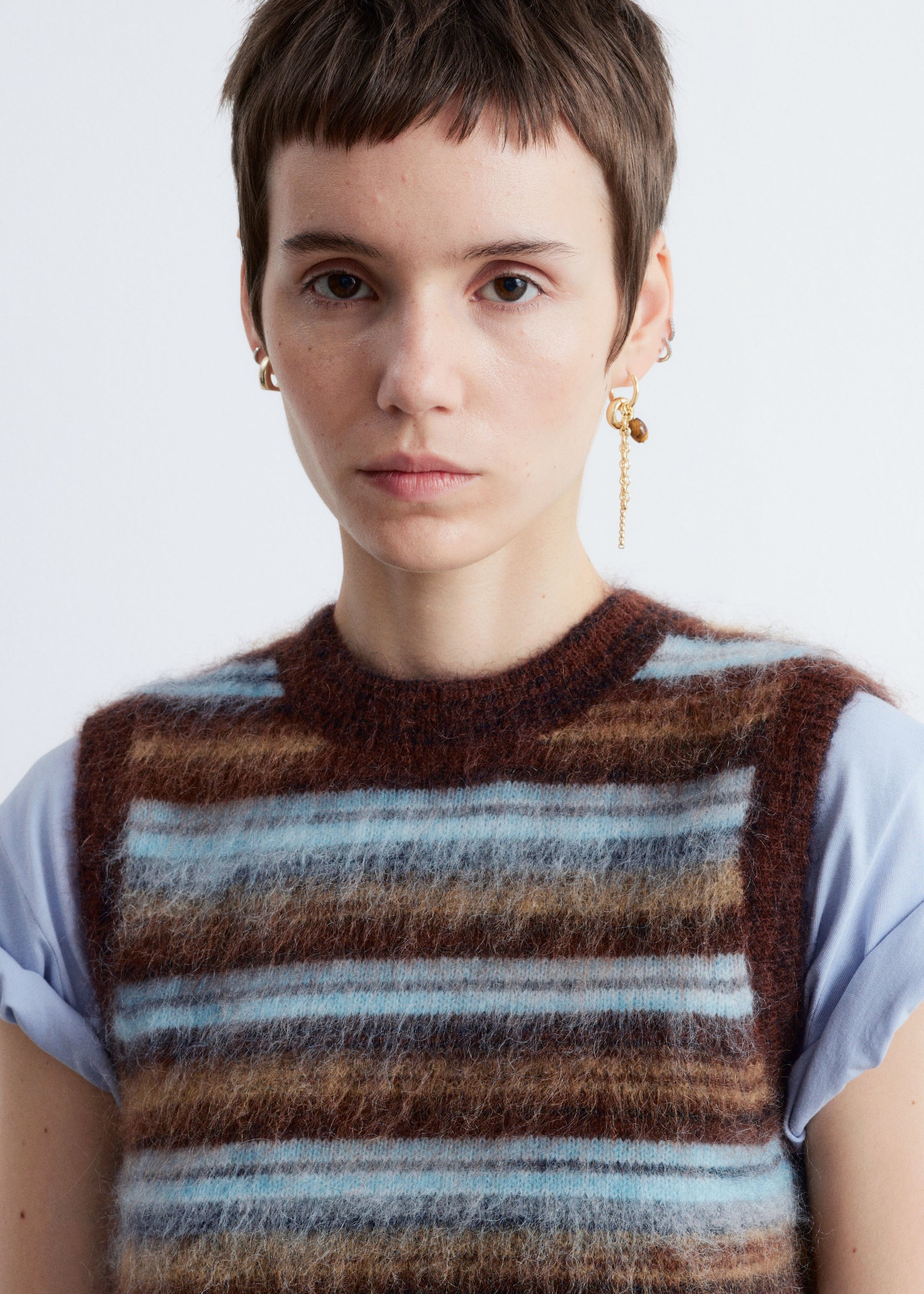 Vezi imaginea mai mare: Vestă tricotată din amestec de mohair - Dungi maro/albastre - FEMEI | H&M RO 3
