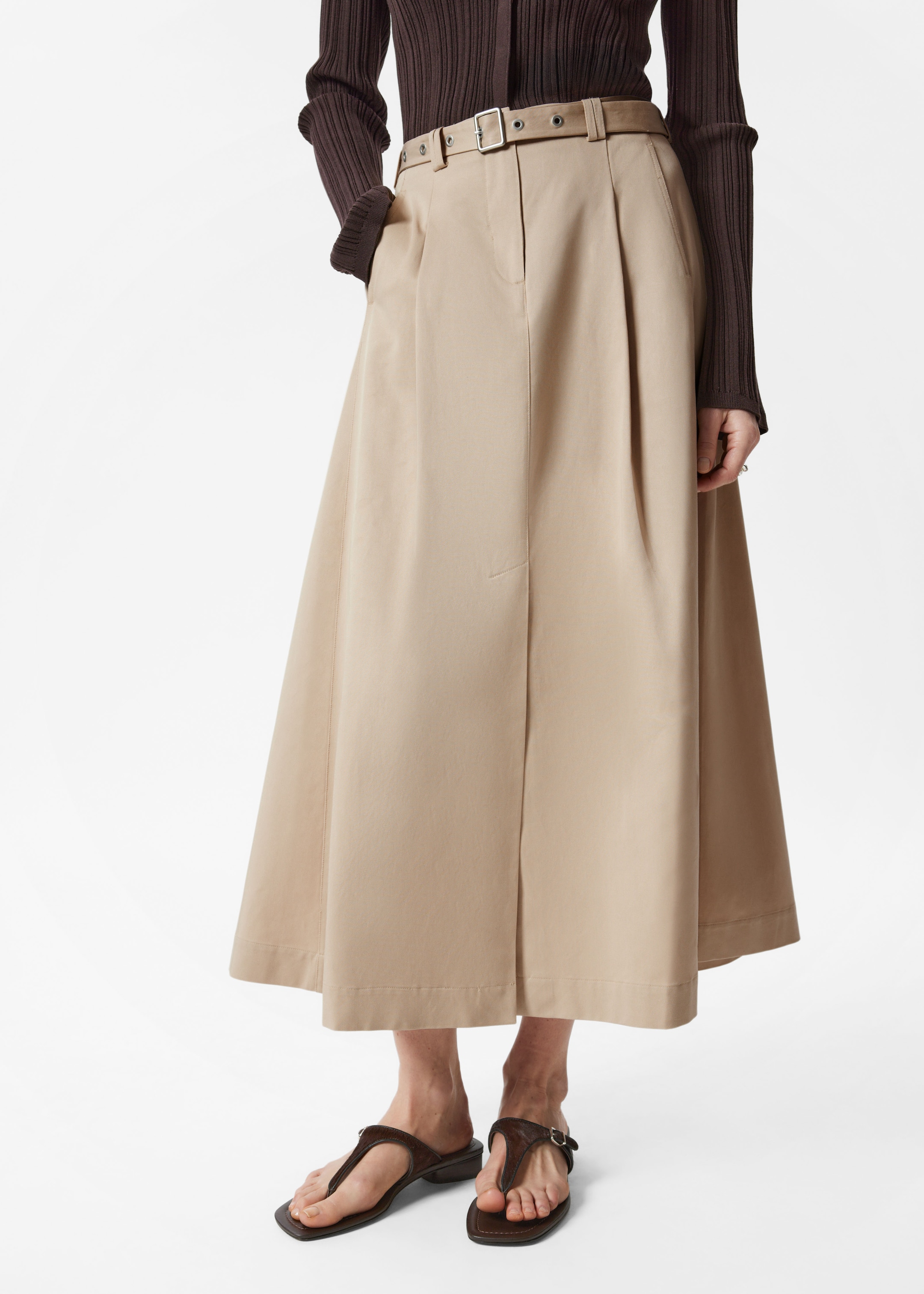 Visa större bild: Midilång cargokjol - Beige - DAM | H&M SE 2