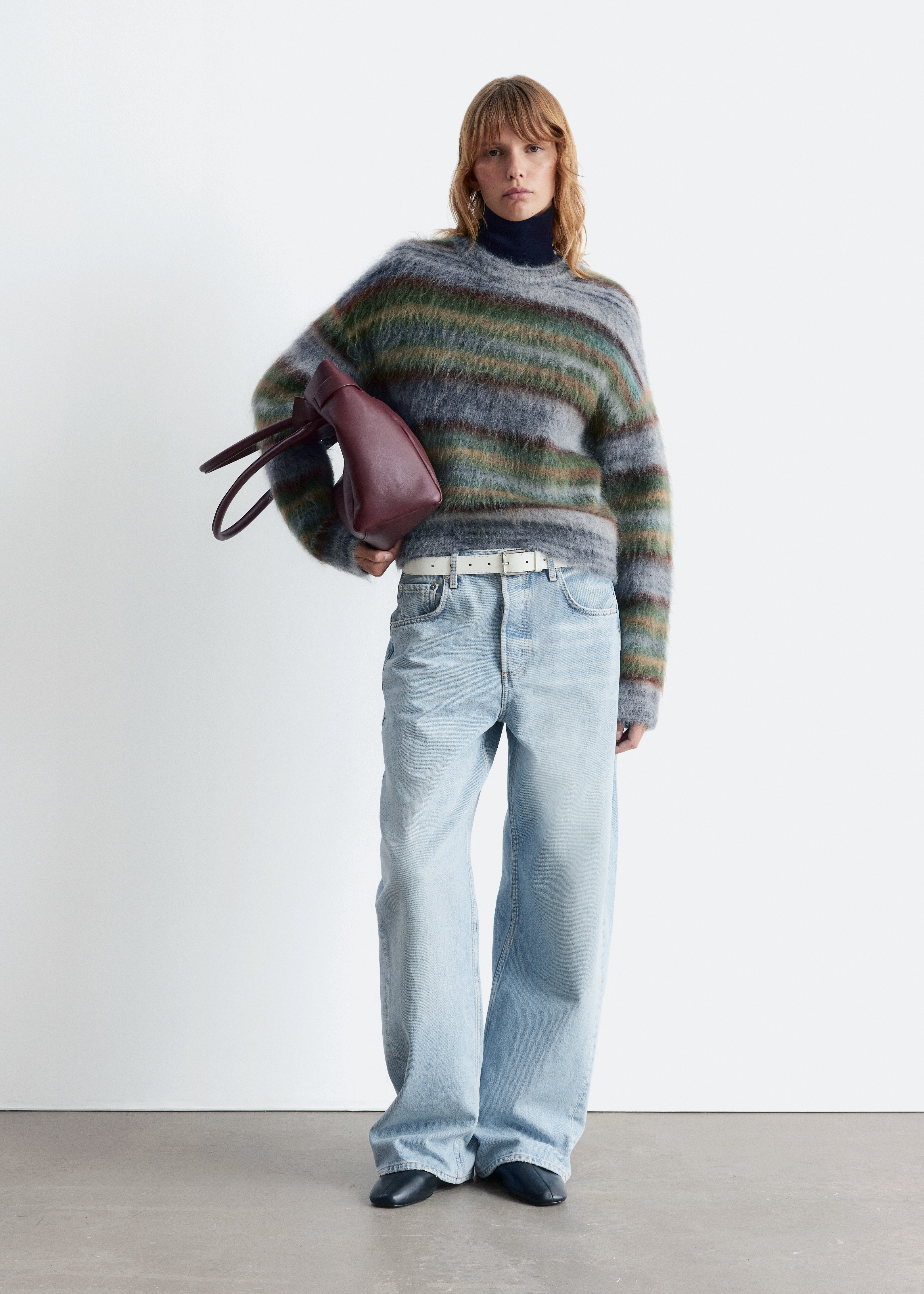 Pruhovaný pletený svetr - Šedé/zelené pruhy