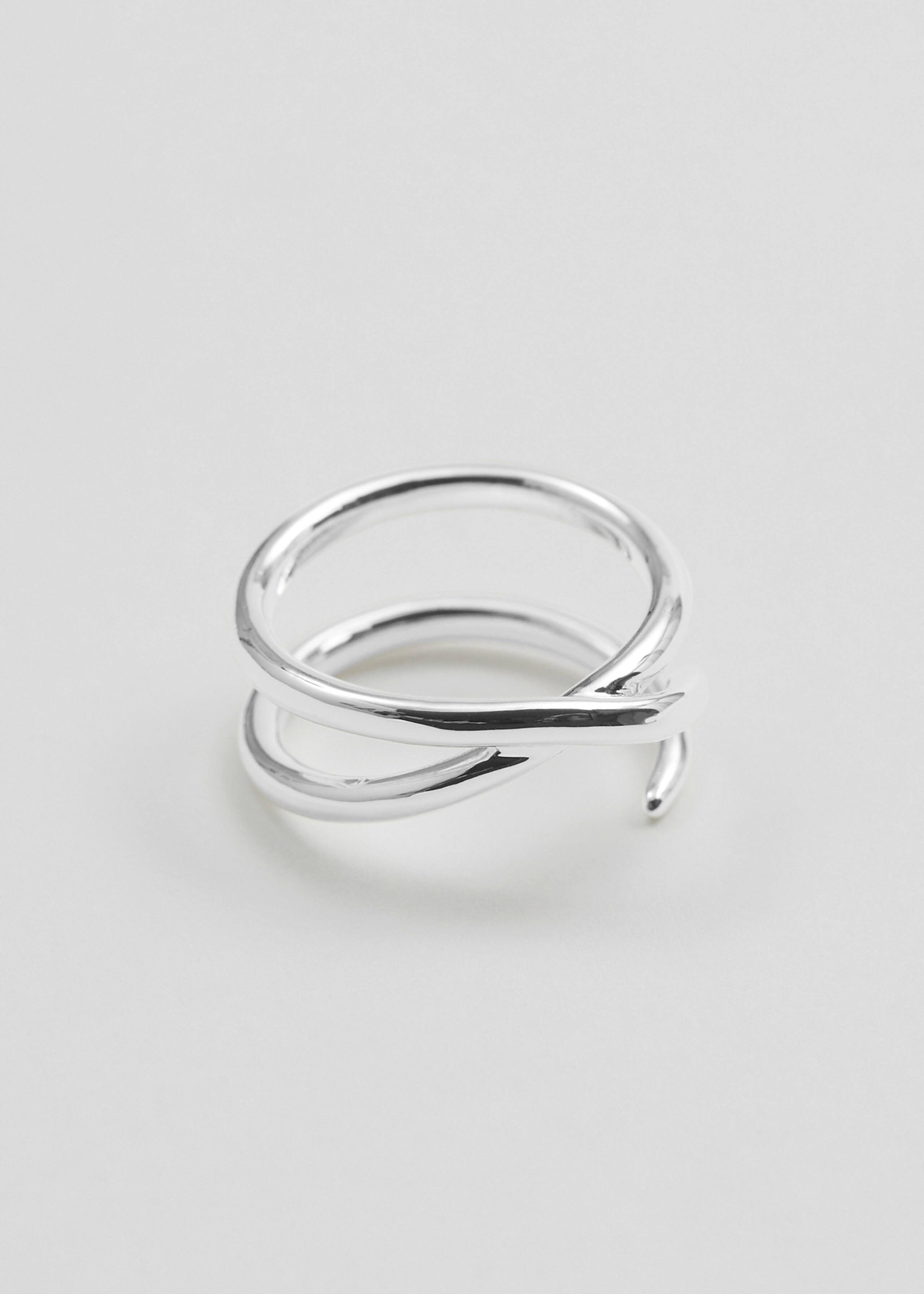 Owijający się pierścionek