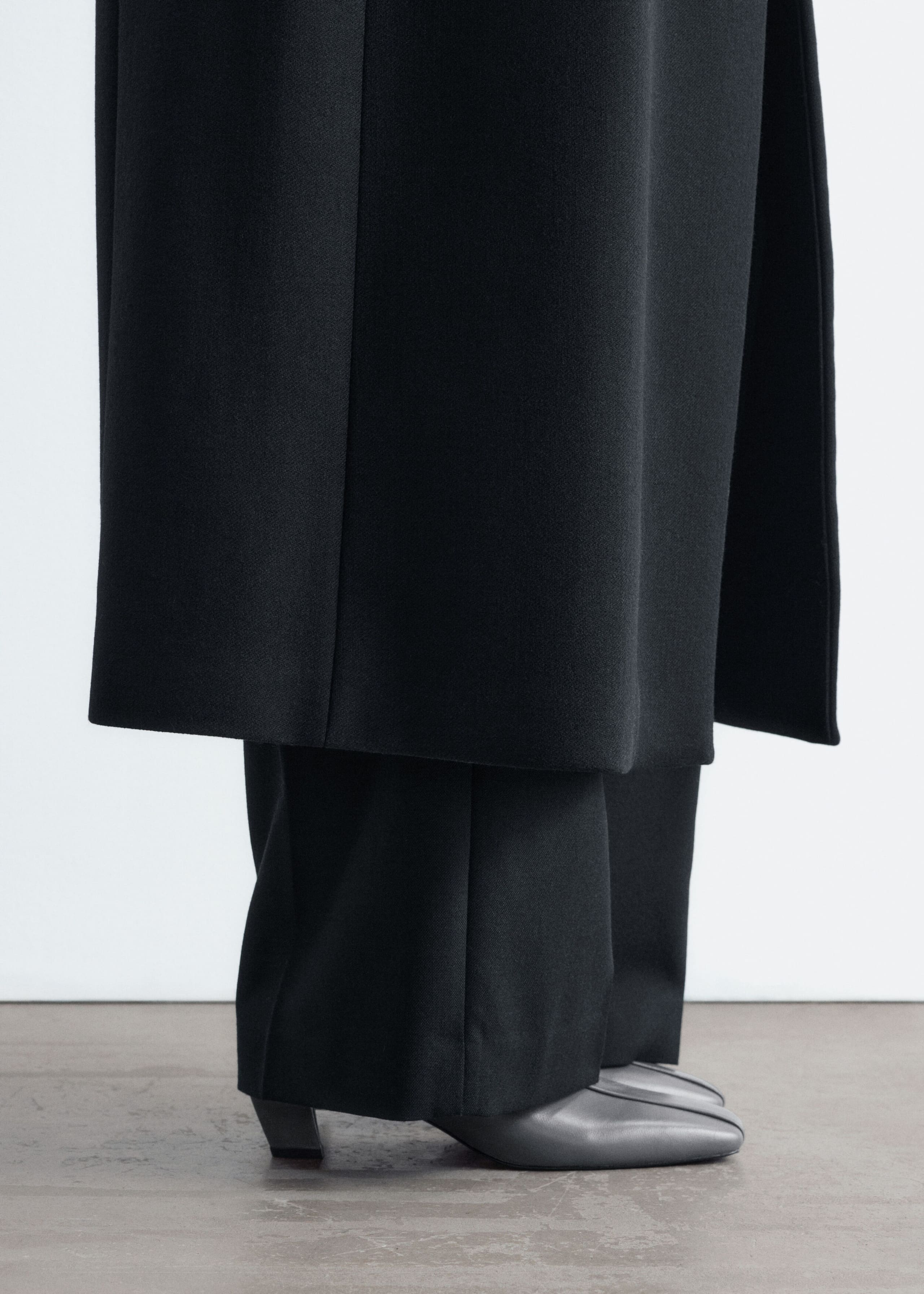Skórzane botki na niskim obcasie – Ciemnoszary – Lookbook