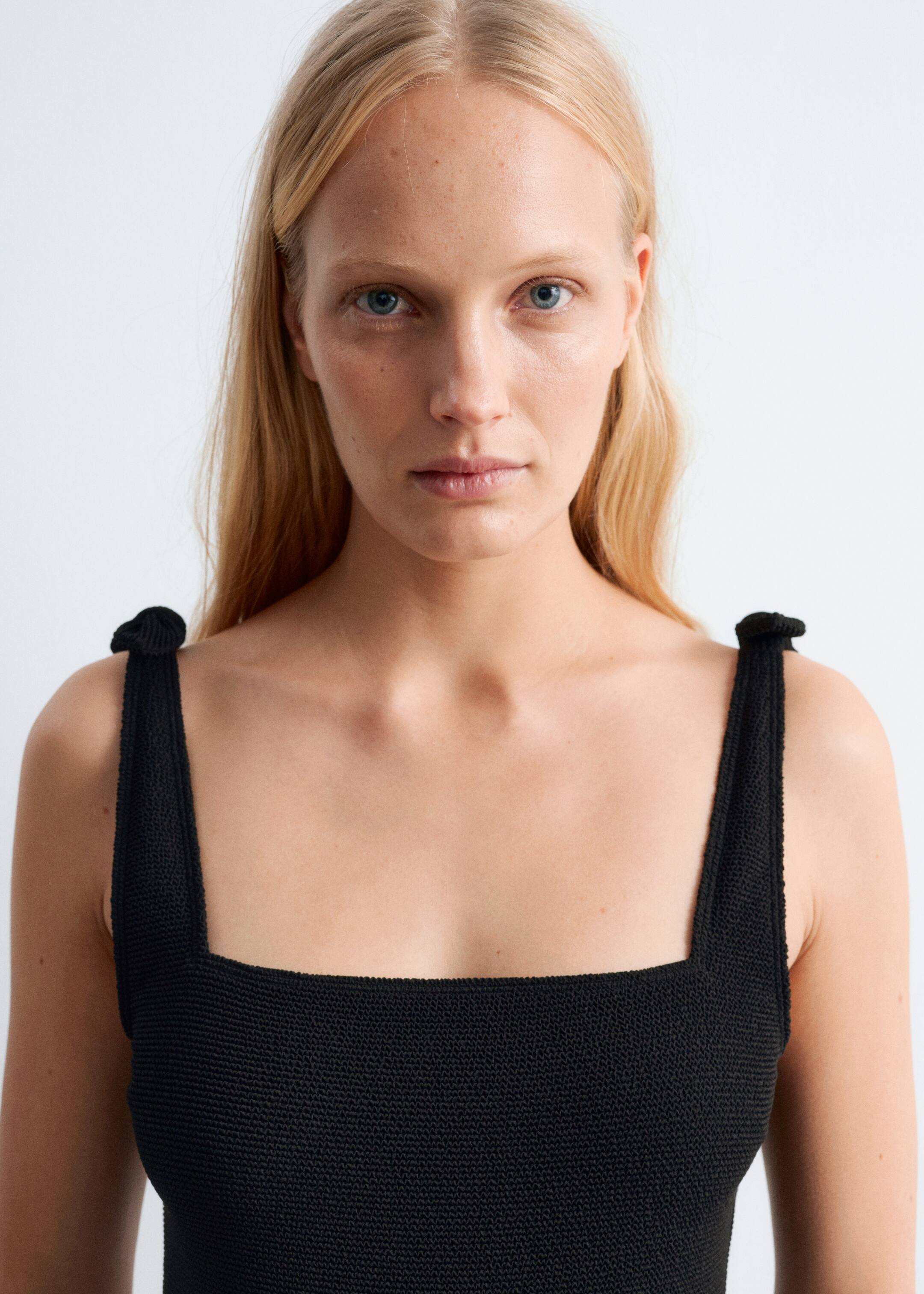 Преглед на по-голямо изображение: Цял бански с текстура и панделка - Черно - ЖЕНИ | H&M BG 2