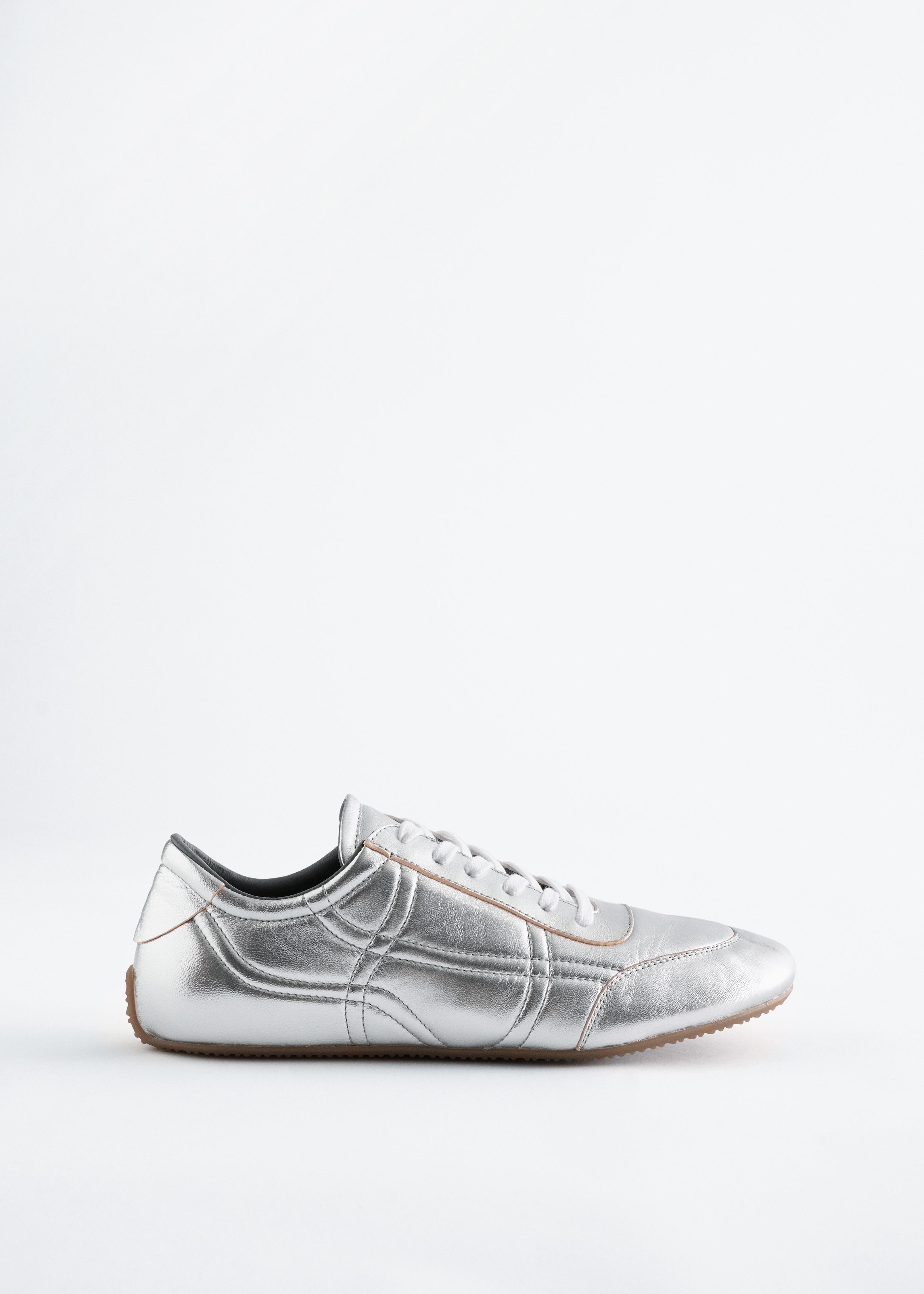 Minimalistische Sneaker aus Leder - Silber
