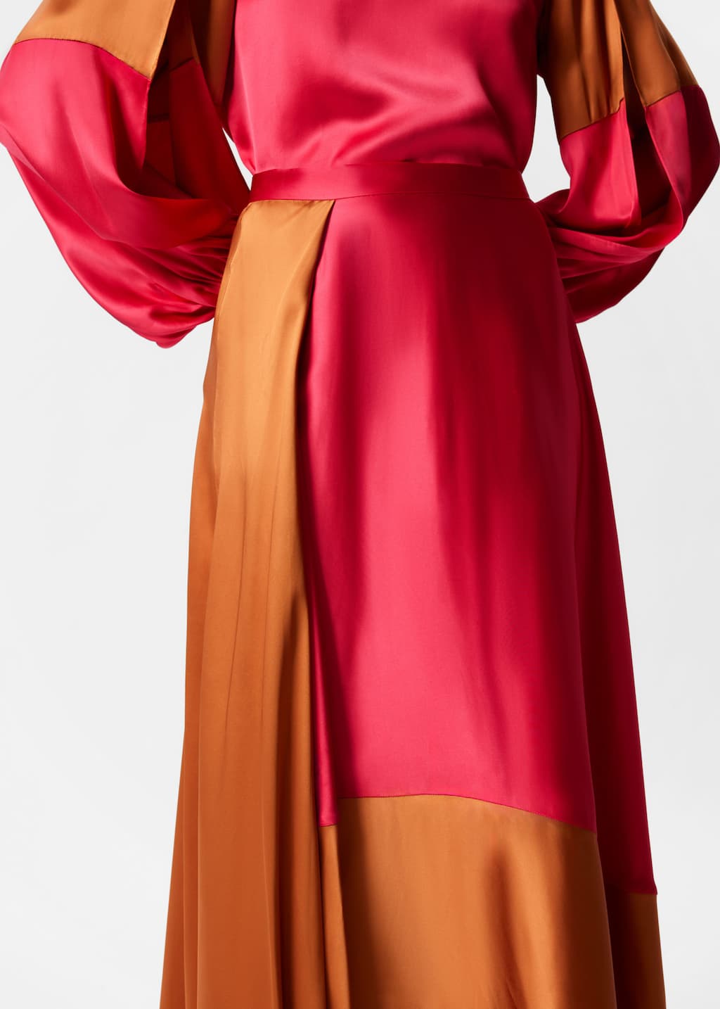 Image of Jupe midi contrastée en satin
