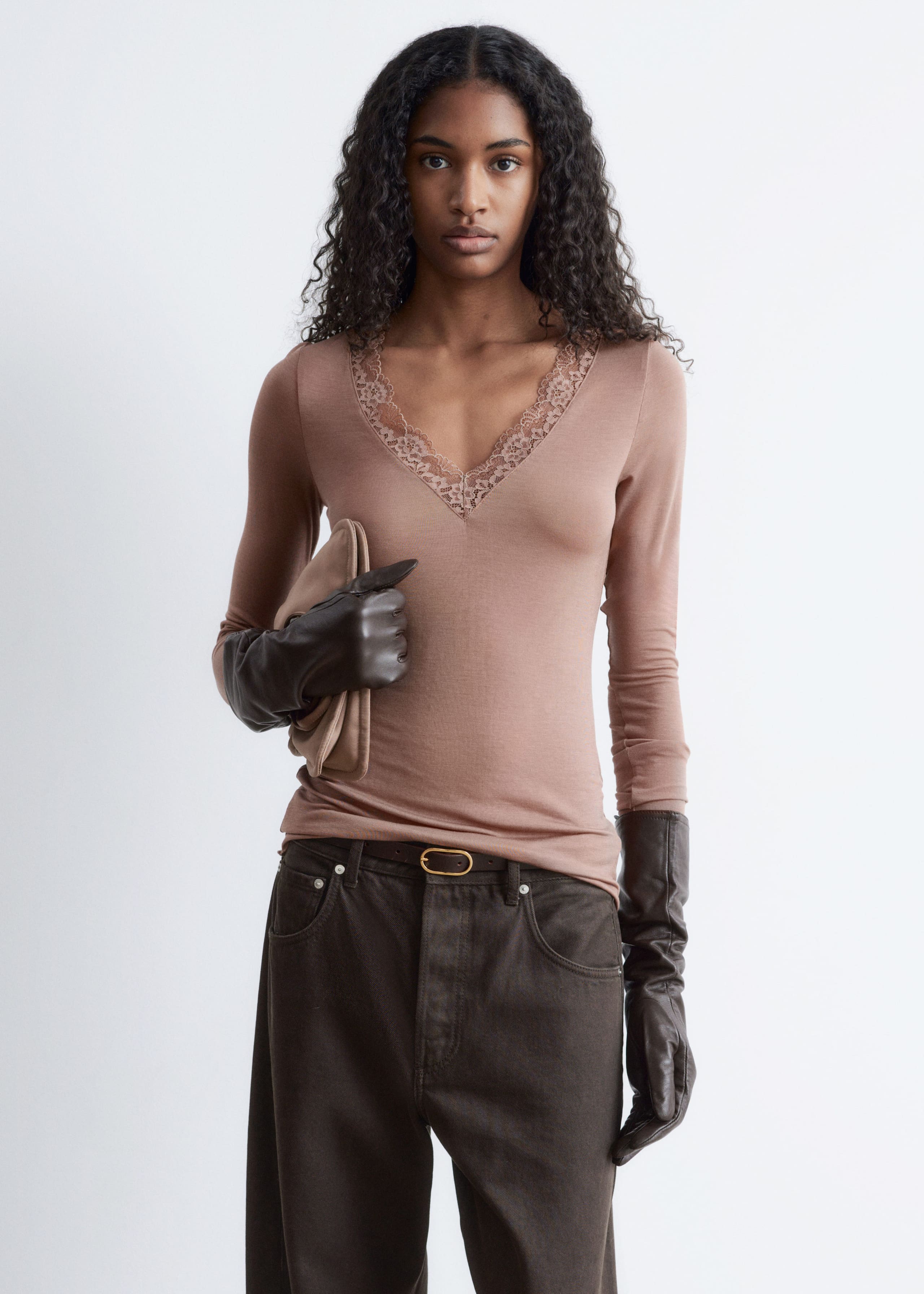 Image of Oberteil mit V-Ausschnitt und Spitzenbesatz