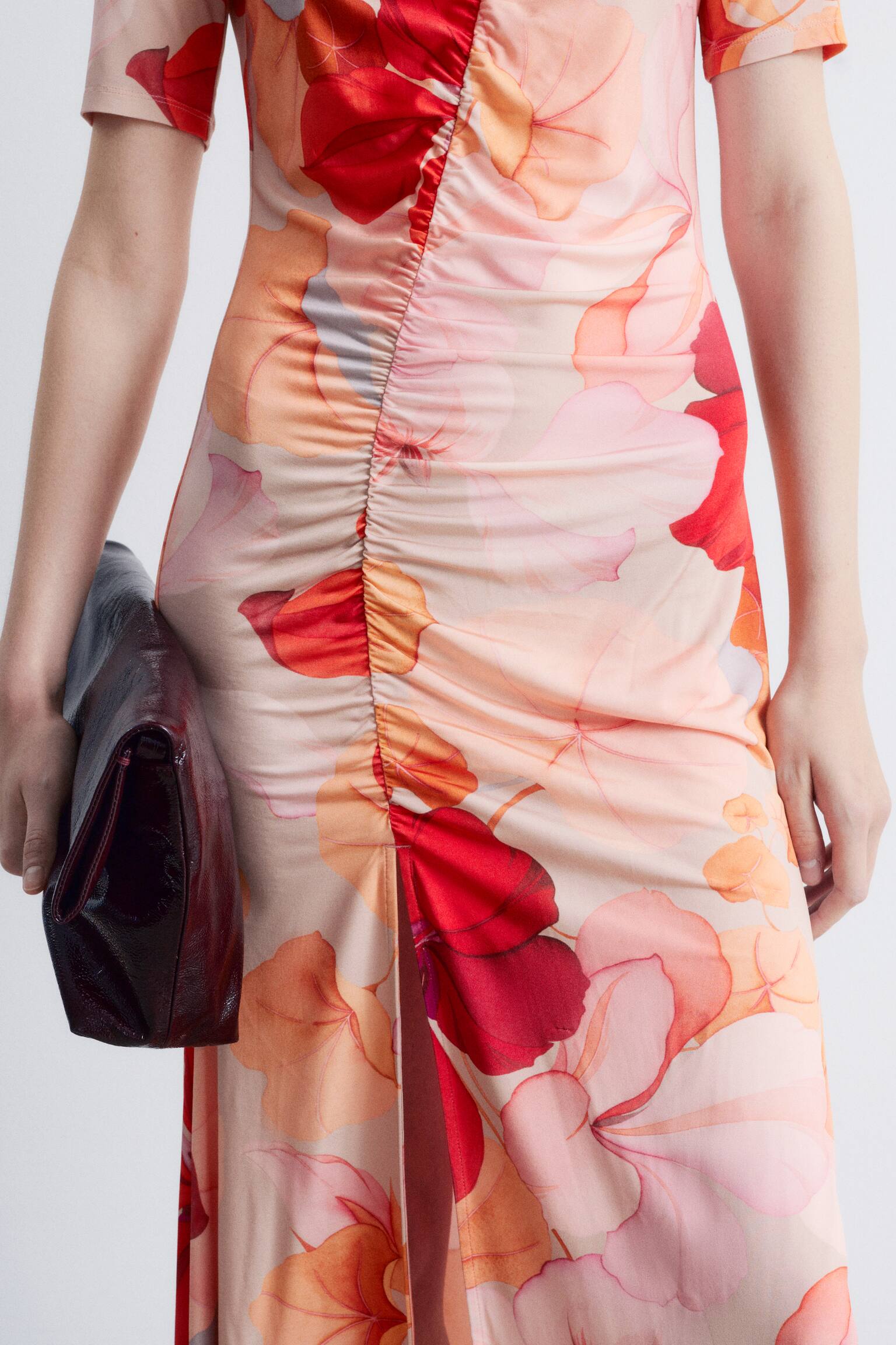 Robe midi froncée à manches courtes - Imprimé floral orange/rouge - 5