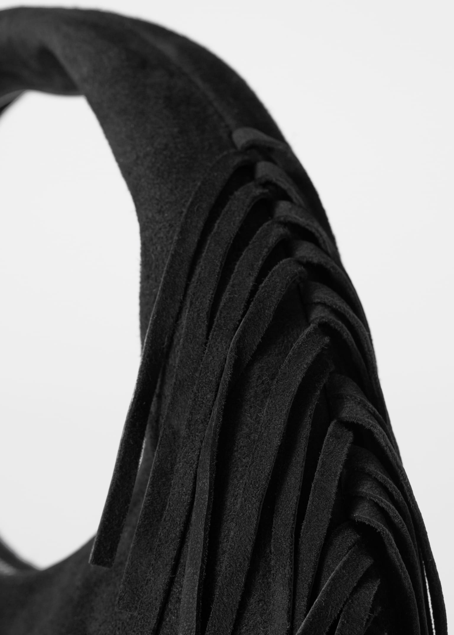 Bolso pequeño de ante con flecos - Ante negro - 4