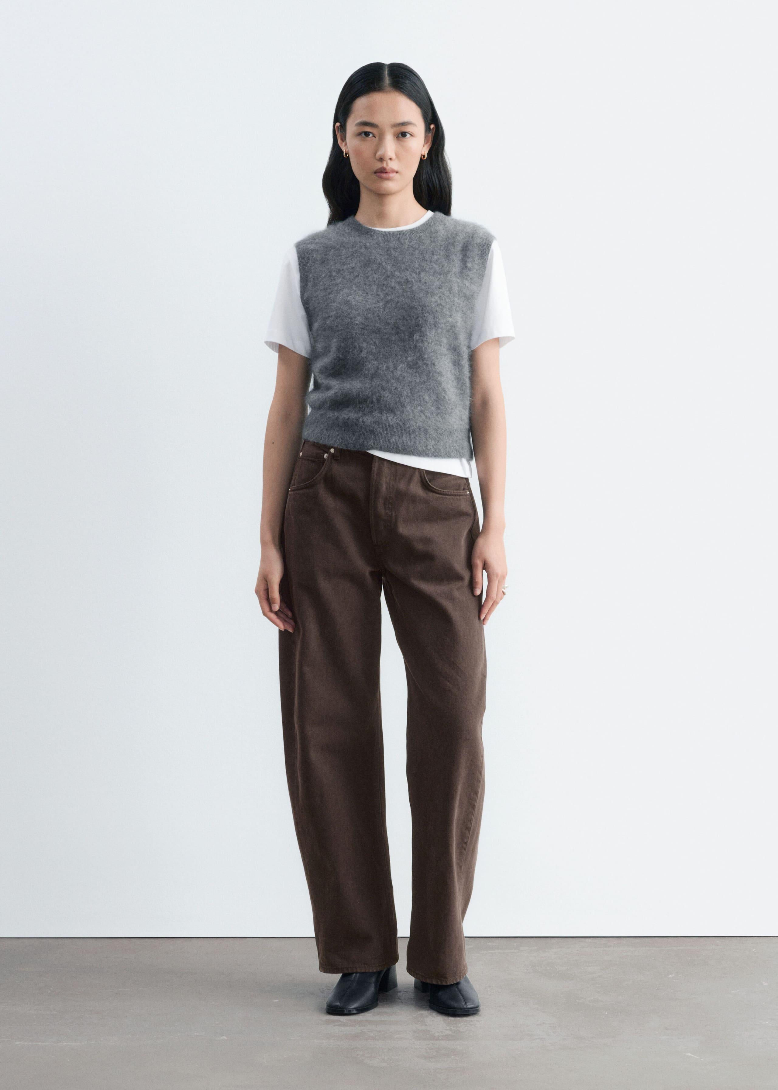 Brushed Cashmere Vest - Grey - Lookbook