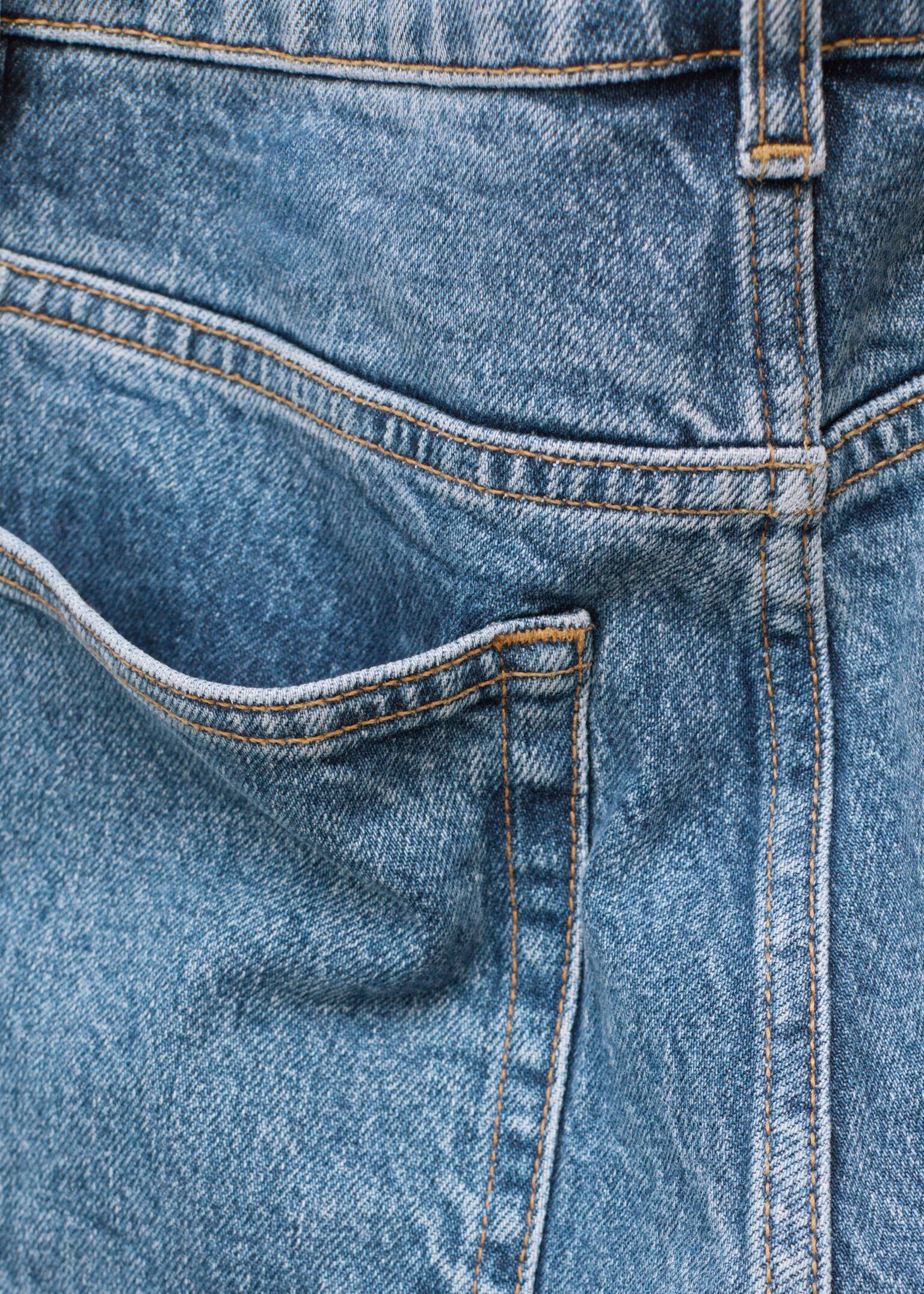 Verkürzte Jeans mit schmalem Bein - Hellblau/Weiß - 8