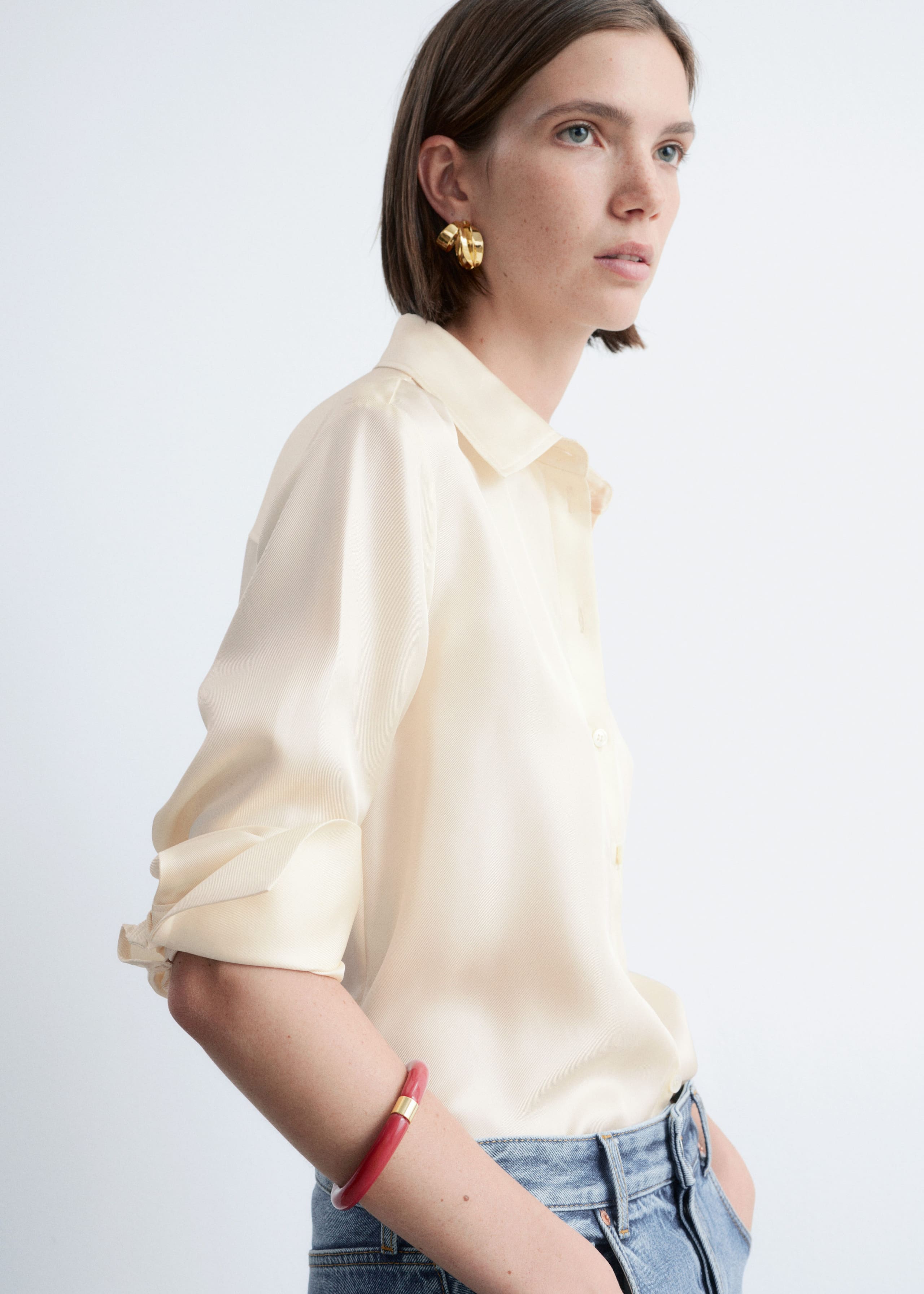 Contrast Metal Resin Bangle - Black/Gold - Lookbook