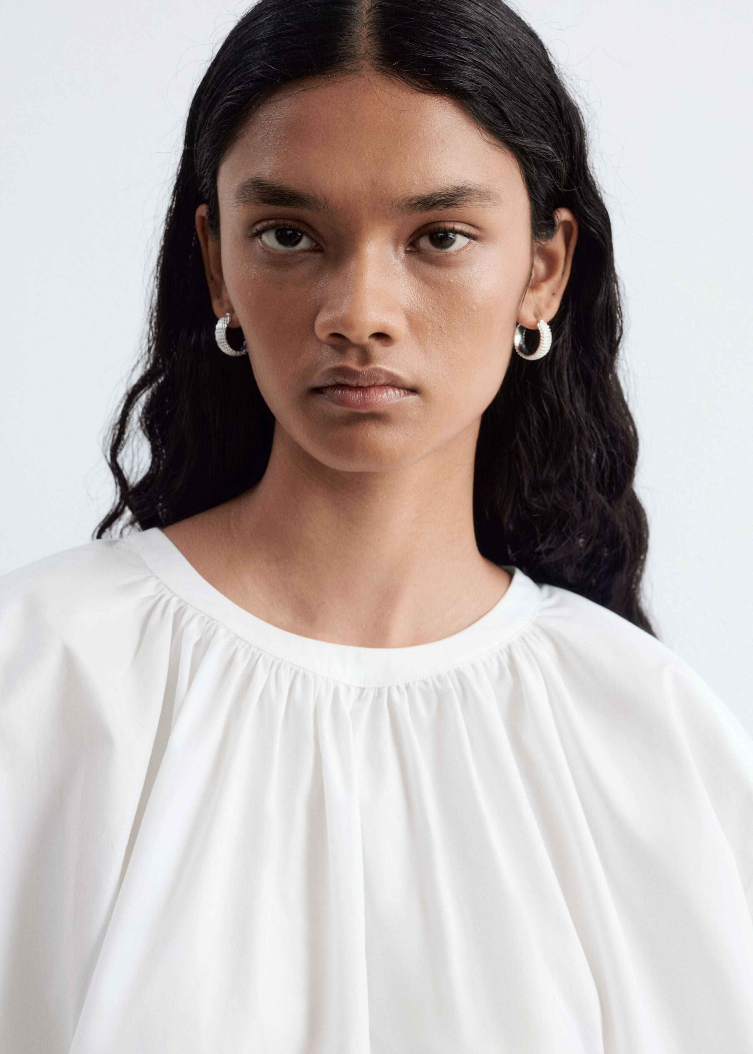 Gathered Cotton Crop Blouse - White - Lookbook