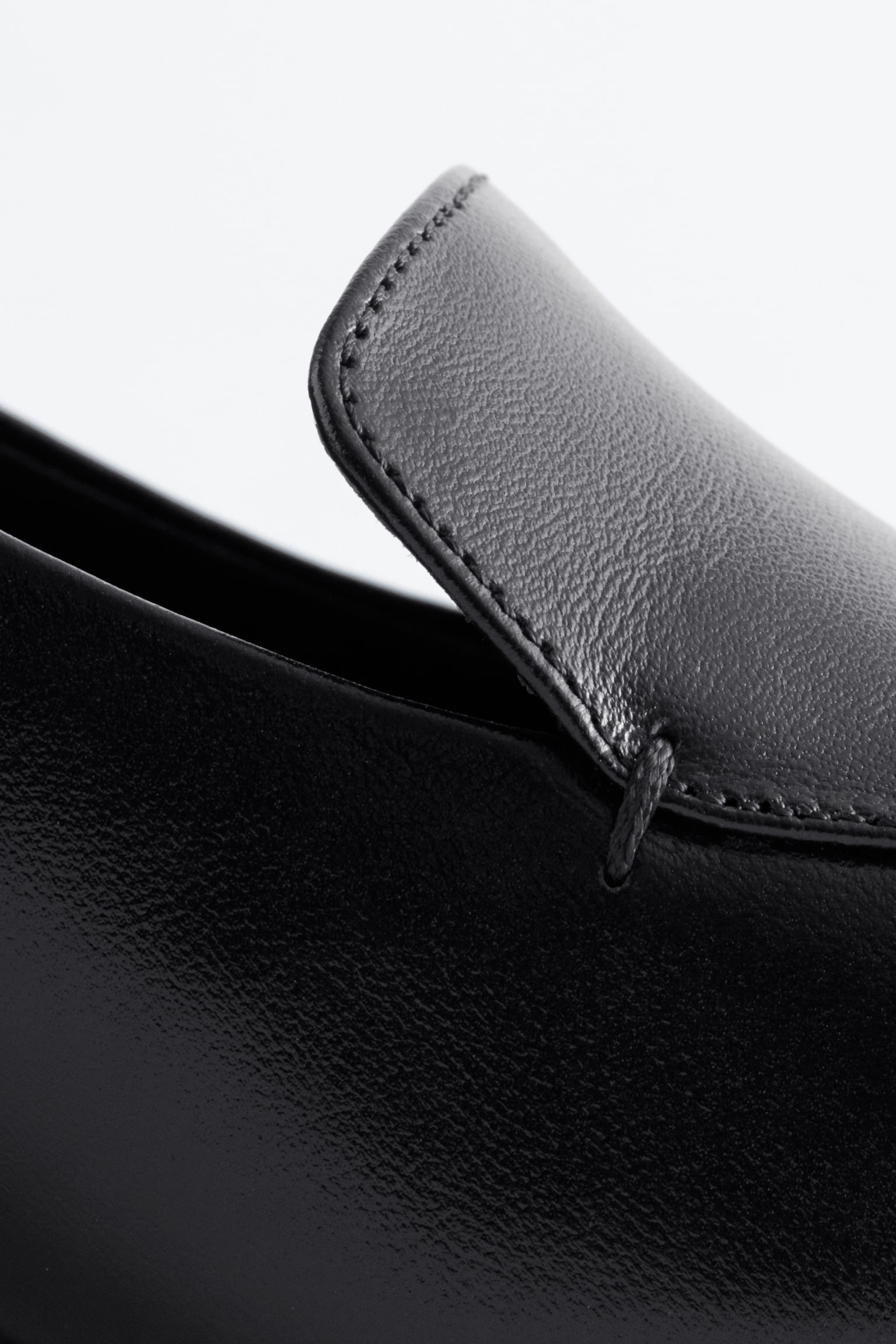 Décolleté in pelle stile mocassino - Nero/Crema - 3