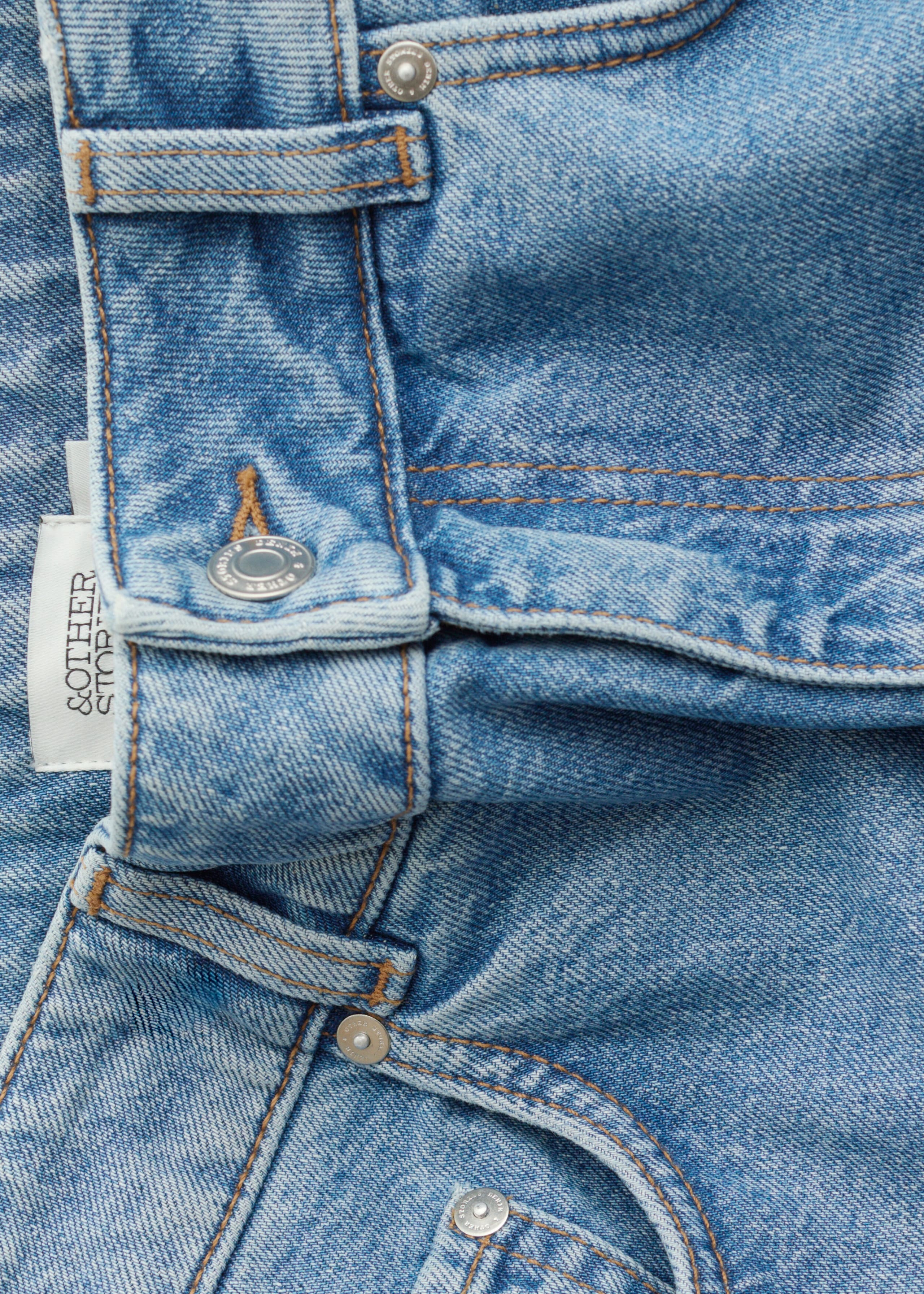 Denim Knee-Length Shorts - {{variantName}} - Descriptive Detail