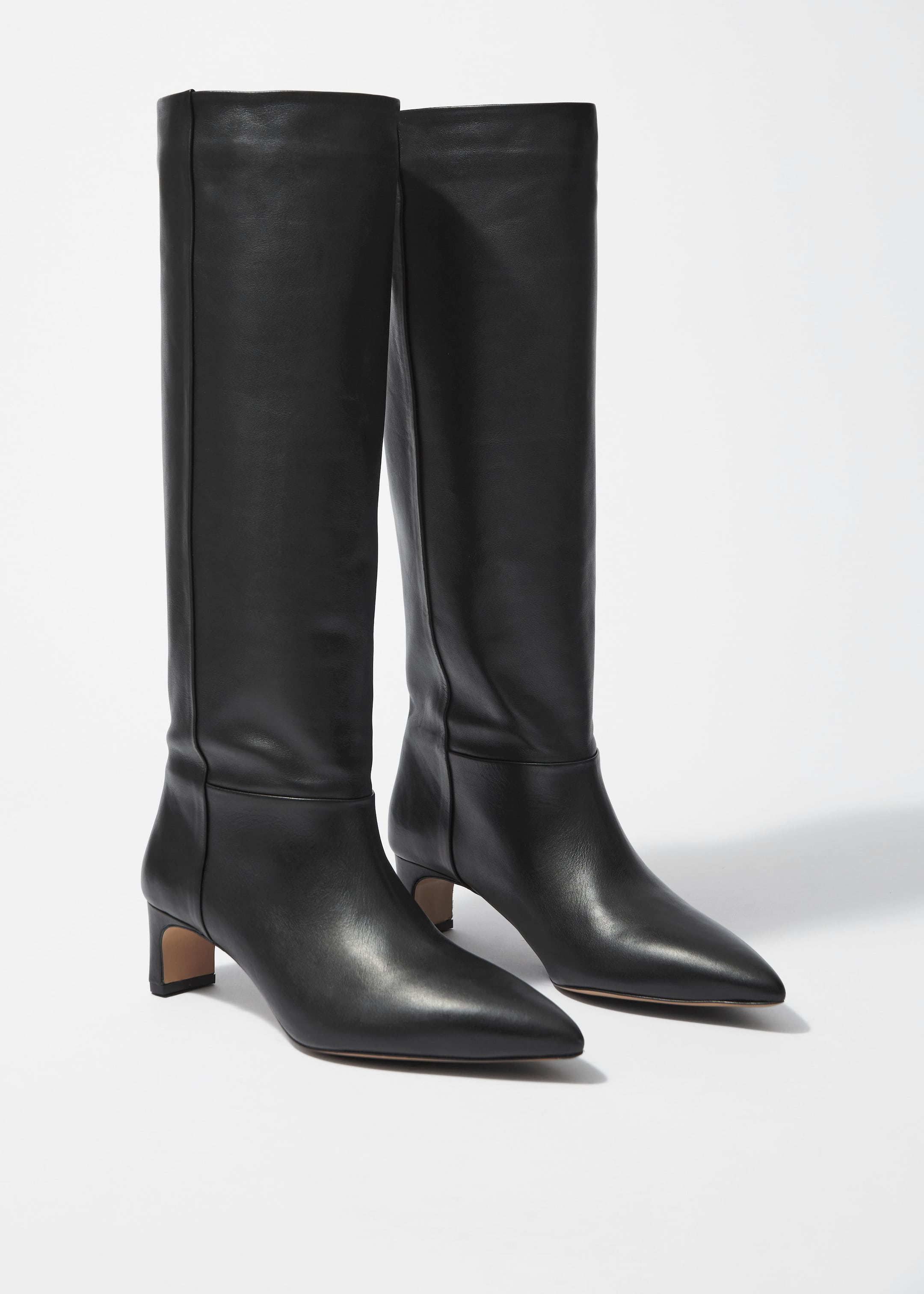 Größeres Bild ansehen: Kniehohe Stiefel mit spitzer Zehenpartie - Schwarzes Nappaleder - Ladies | H&M DE 2