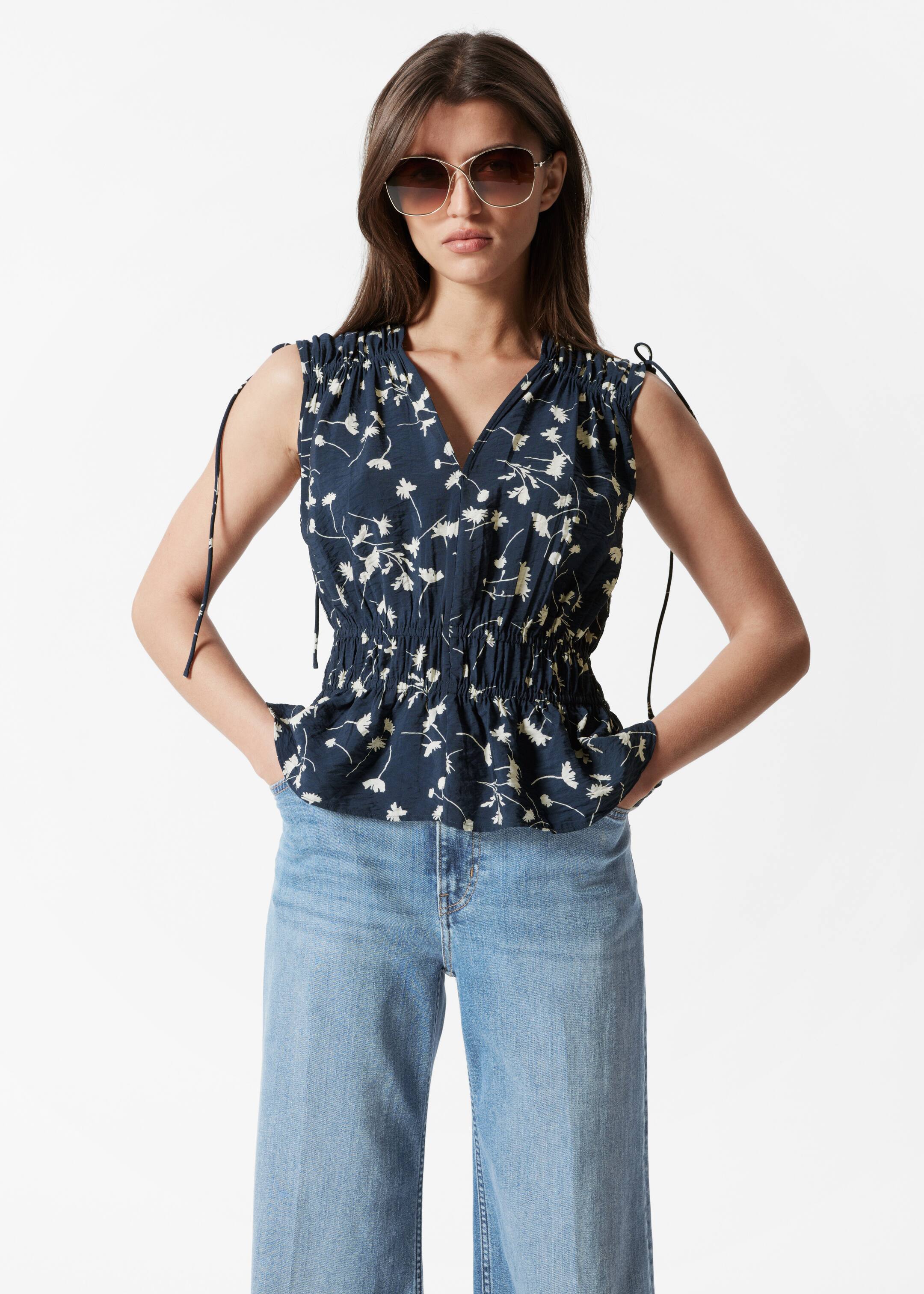 Nagyobb kép megtekintése: Gathered Top - Tengerészkék mintás - NŐI | H&M HU 1