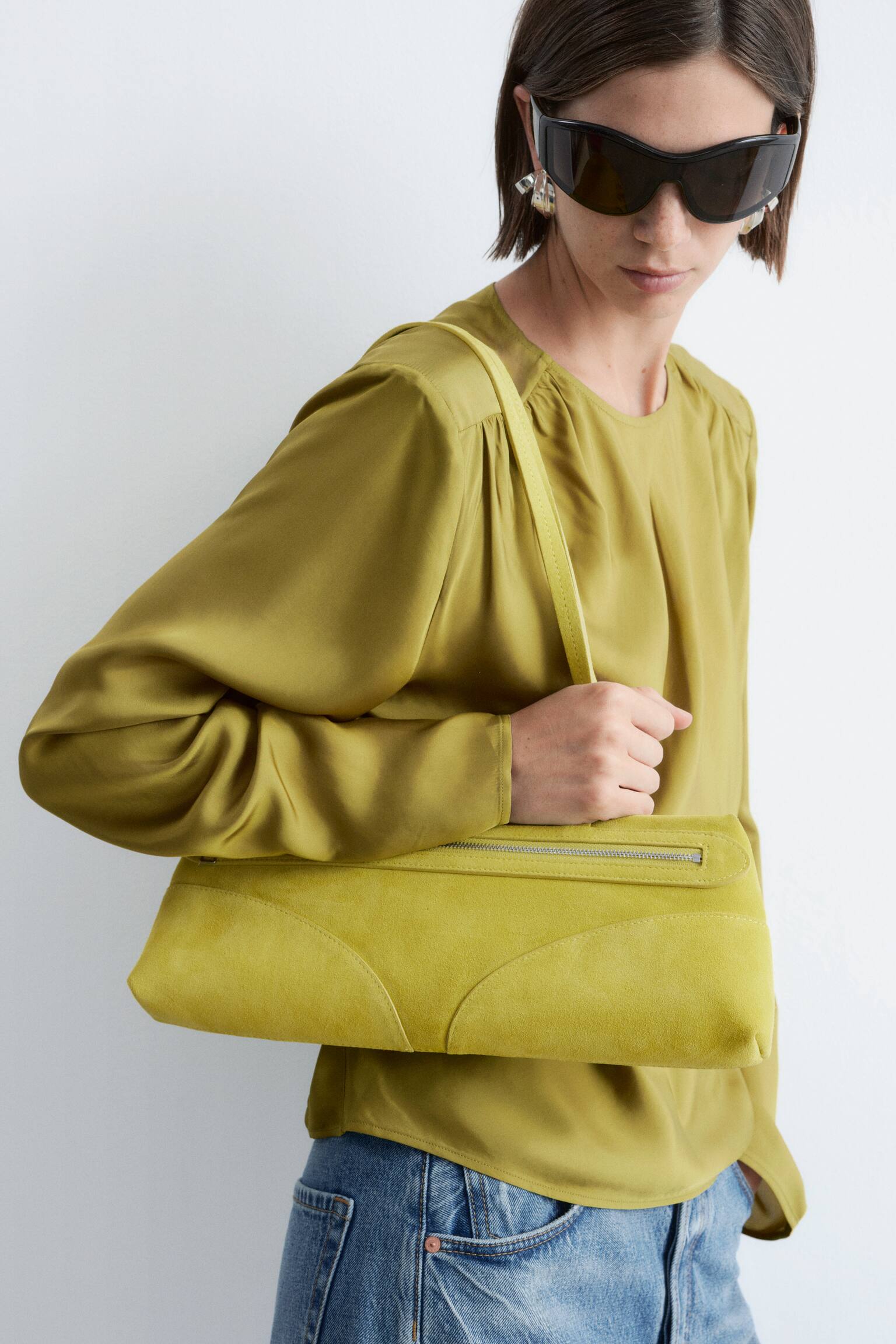 Rynket bluse med bindebælte - Olivengrøn/Hvid/diagonale striber - 10