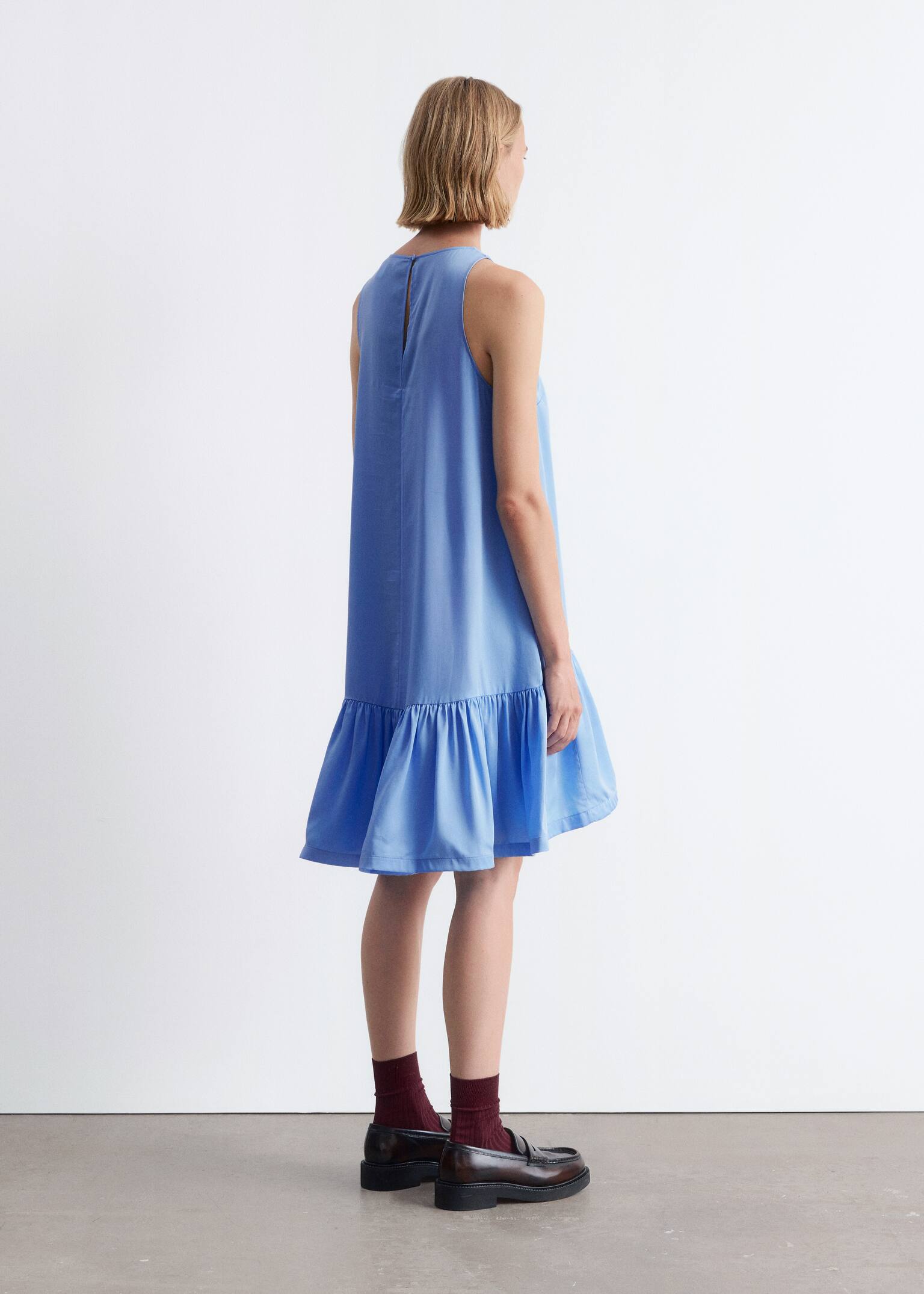 Minivestido con volantes - Celeste/Negro/Estampado rosa - 5