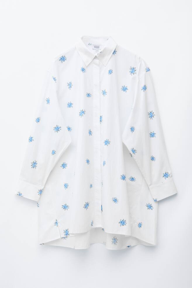 Oversized-Mini-Hemdblusenkleid - Weiß/Blau geblümt/Grau/Weiße Nadelstreifen - 1