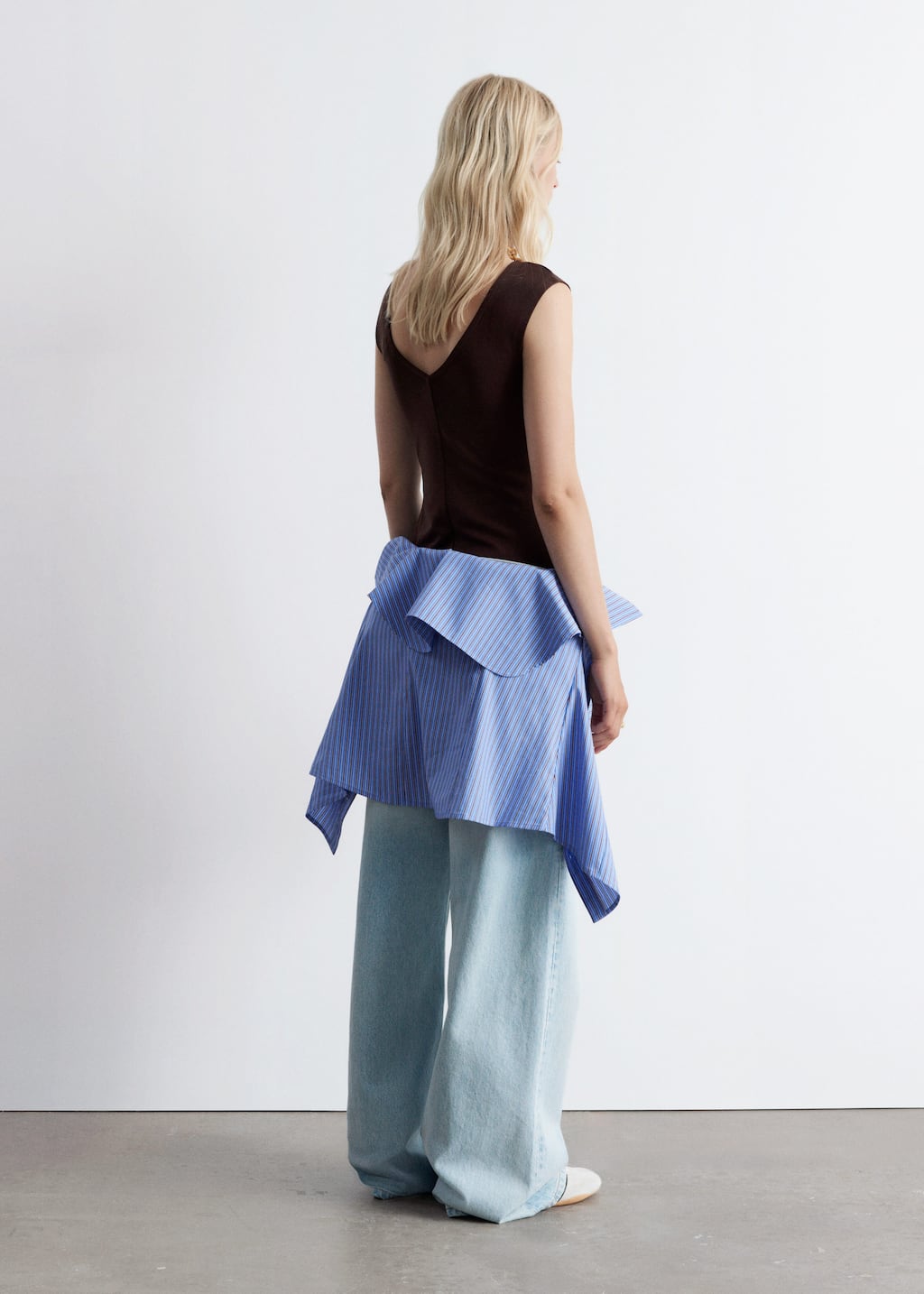 Image of Sleeveless Scoop-Neck Top