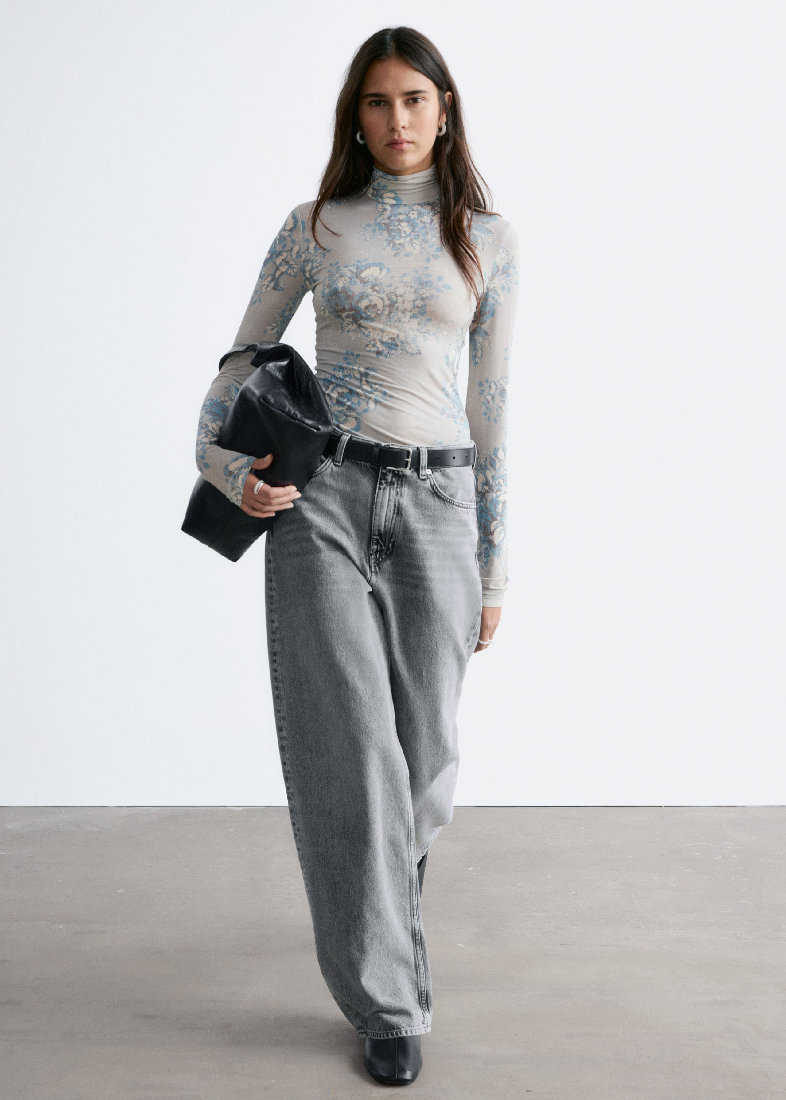 Image of Oberteil mit Rollkragen und Blumenmuster