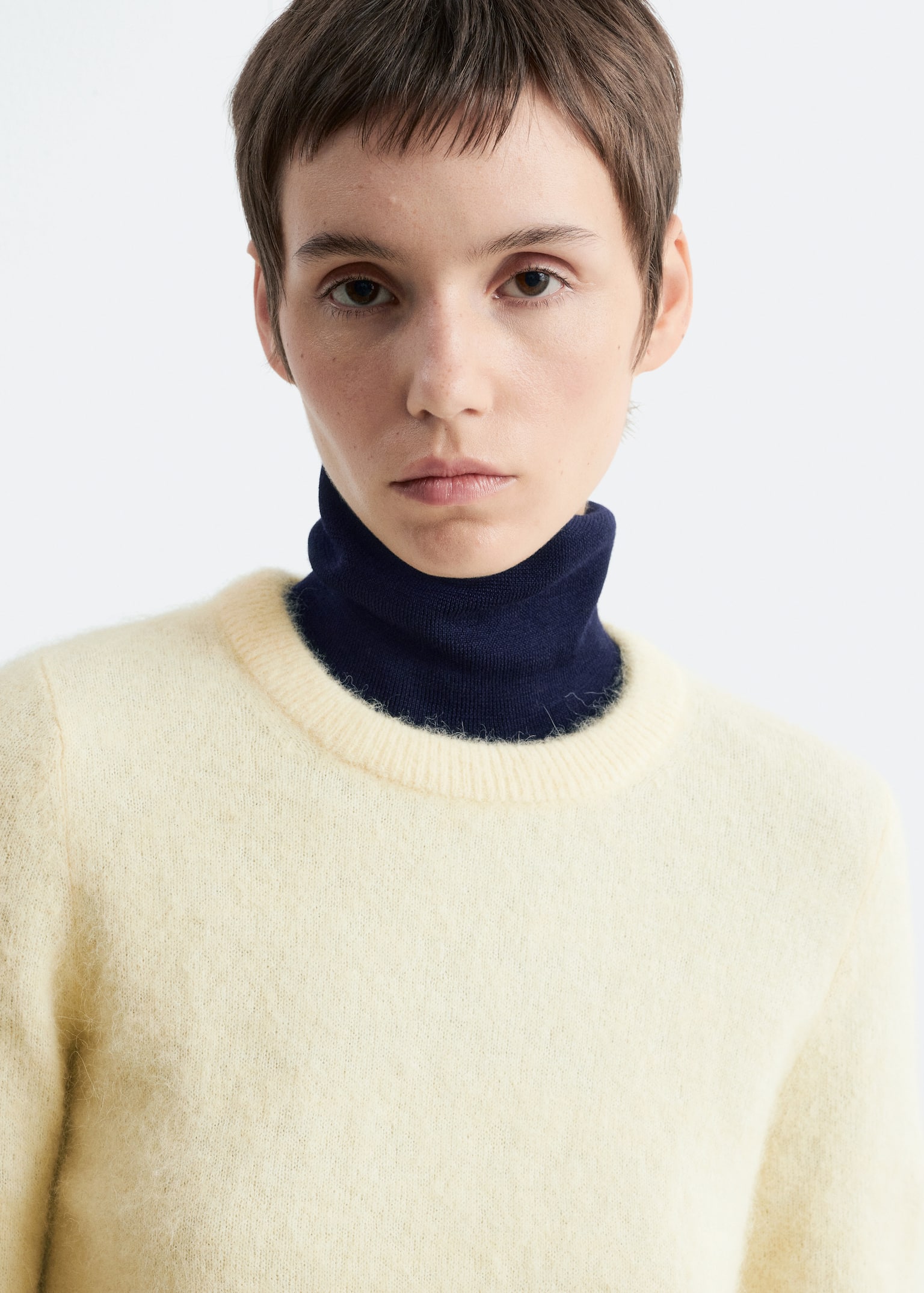 Slim Fit Knitted Sweater - Light Yellow - 3