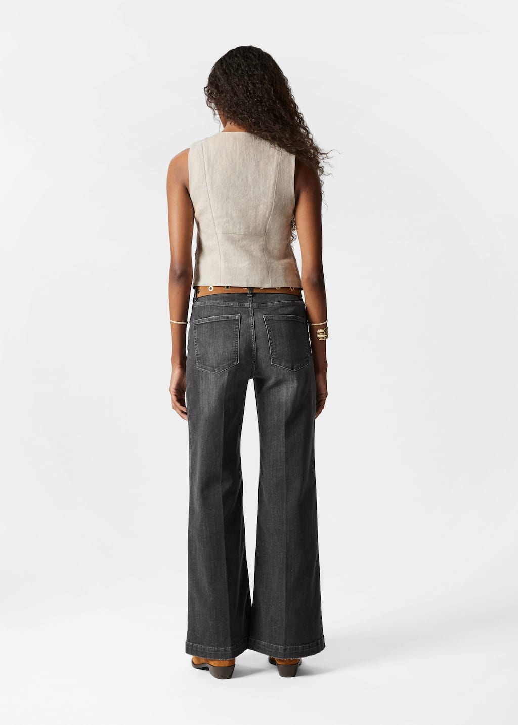 Dopasowana lniana kamizelka – Beżowy – Lookbook