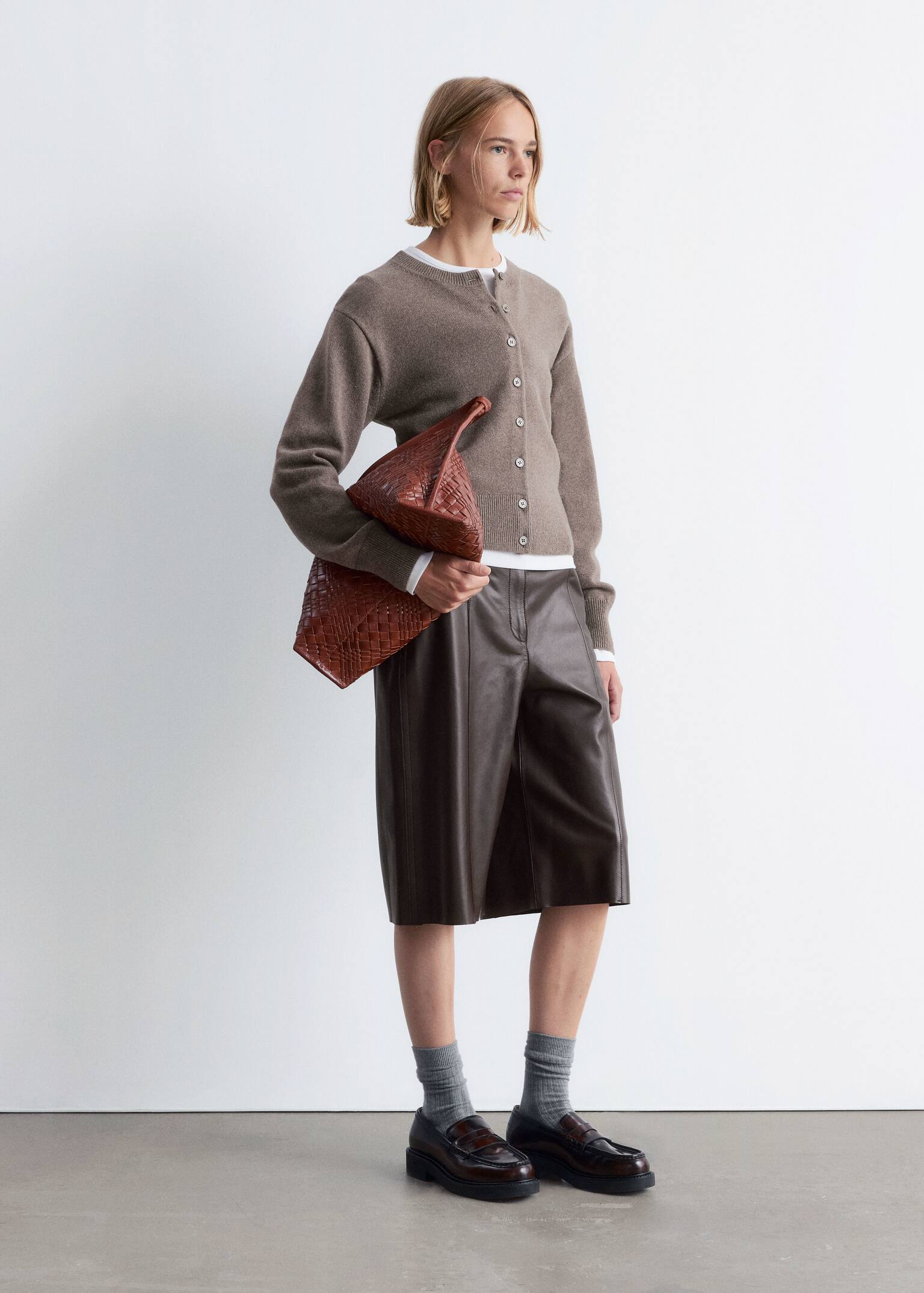 Strickjacke aus Wollmix - Graubraun/Dunkelrot/Schwarz/Hellbraun - 6