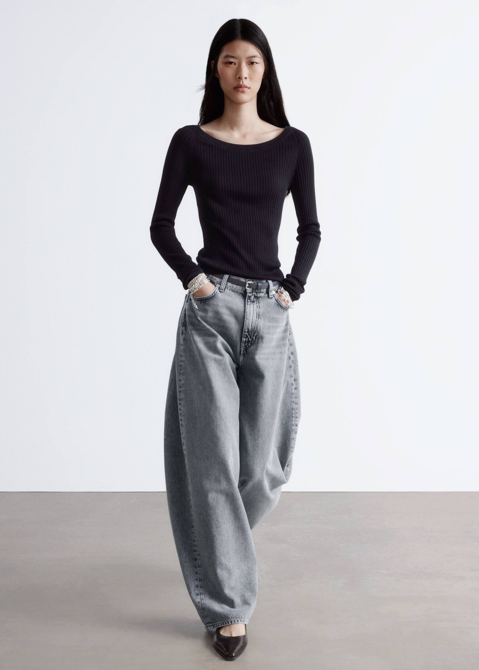 Boat-Neck Rib-Knit Top - שחור - 3