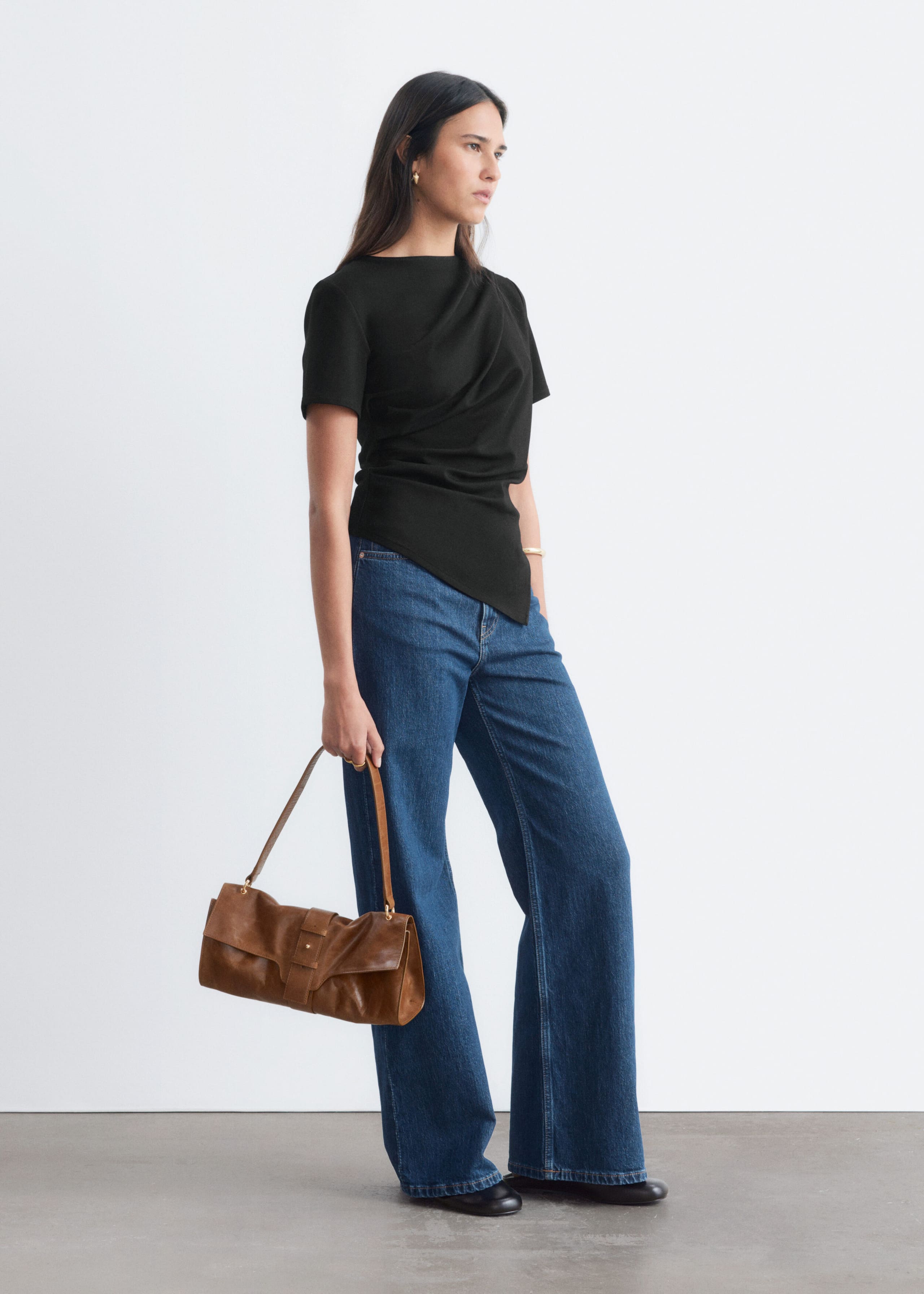 Draped Asymmetric T-shirt - Black - Still Life
