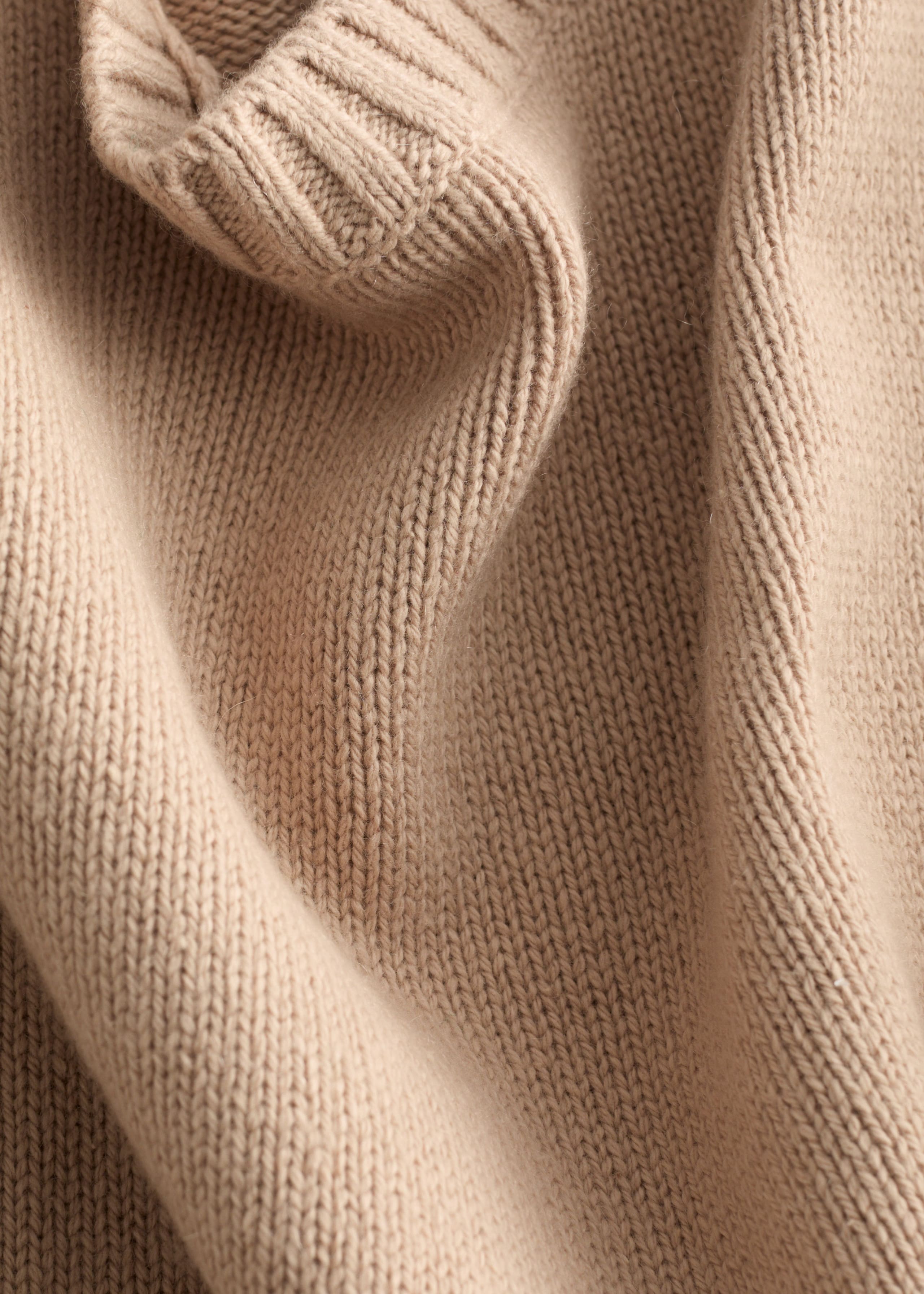 Cropped Cashmere-Blend Jumper - {{variantName}} - Descriptive Detail