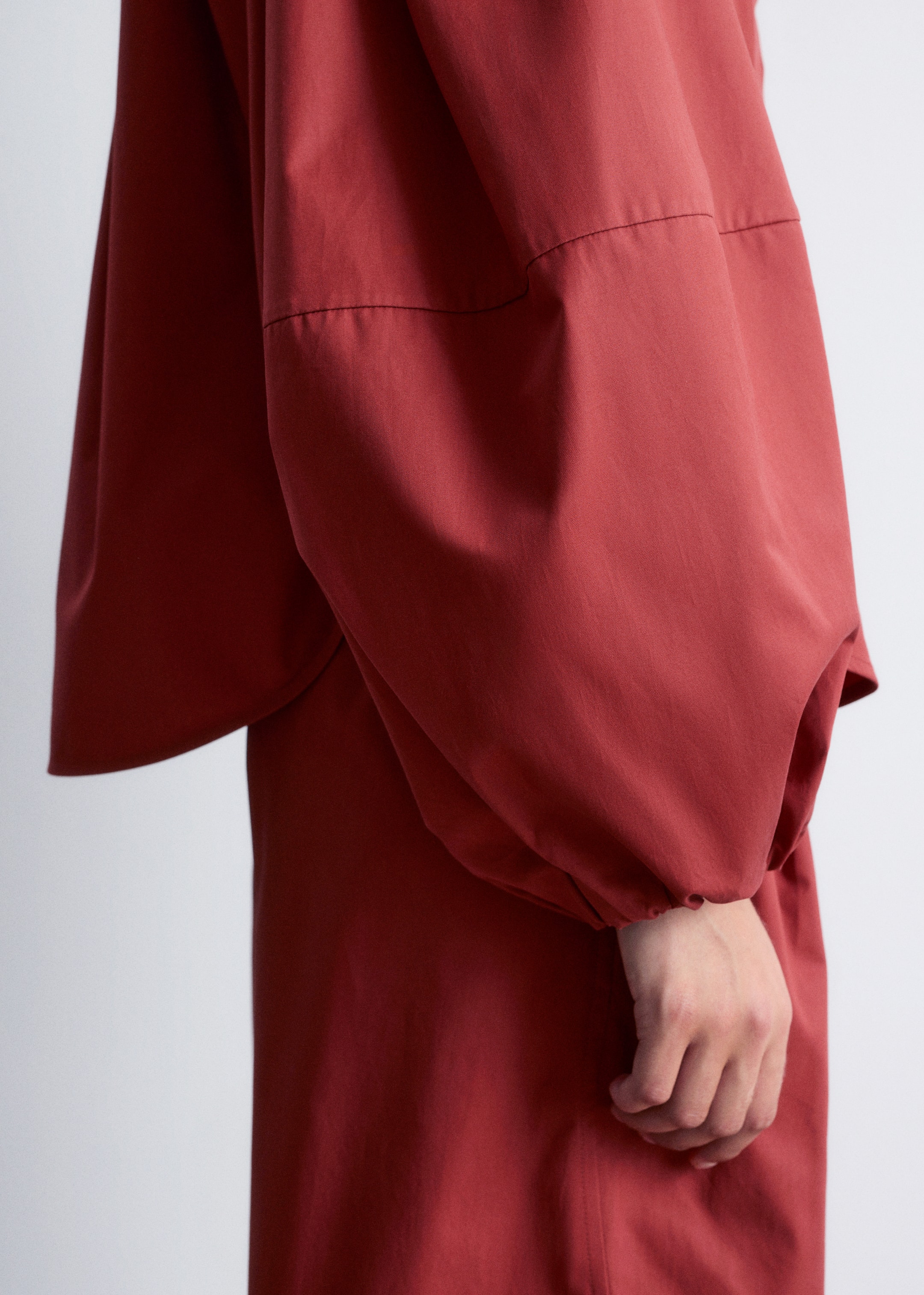 Grotere afbeelding bekijken: Volumineuze blouse met ballonmouwen - Donkerrood - DAMES | H&M BE 5