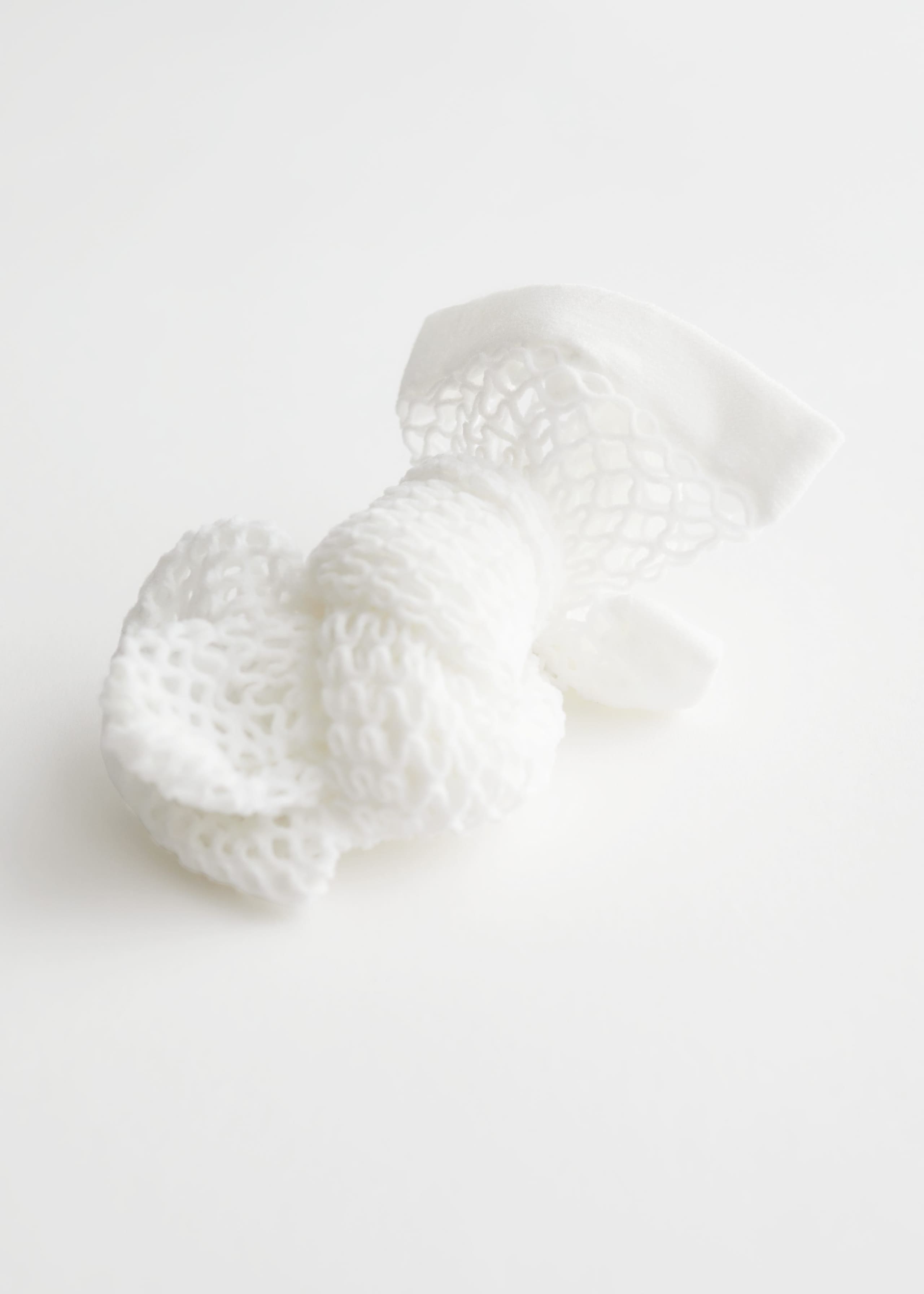 Fishnet Socks - {{variantName}} - Descriptive Detail