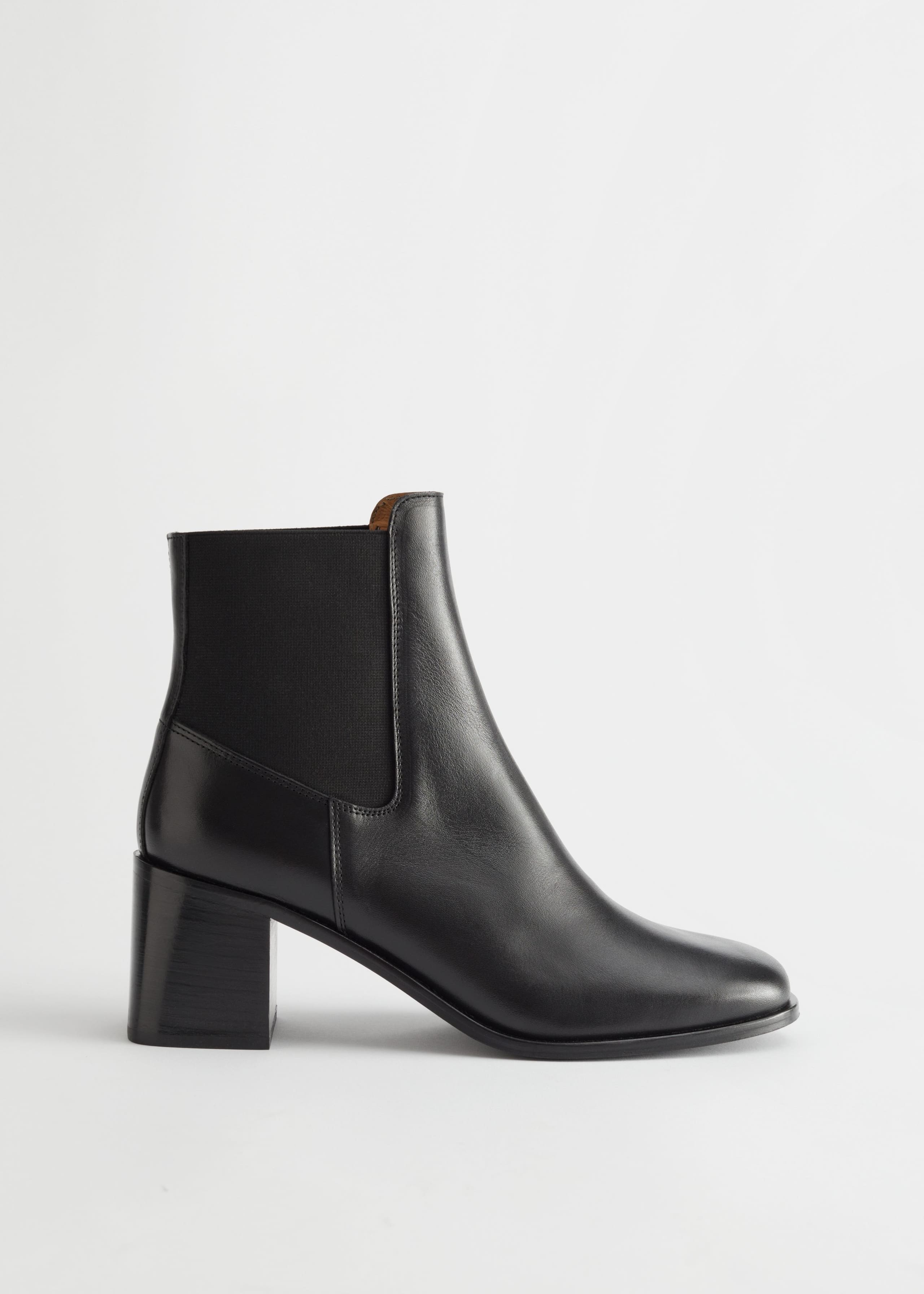 Block Heel Chelsea Boots - Black - Bodegón