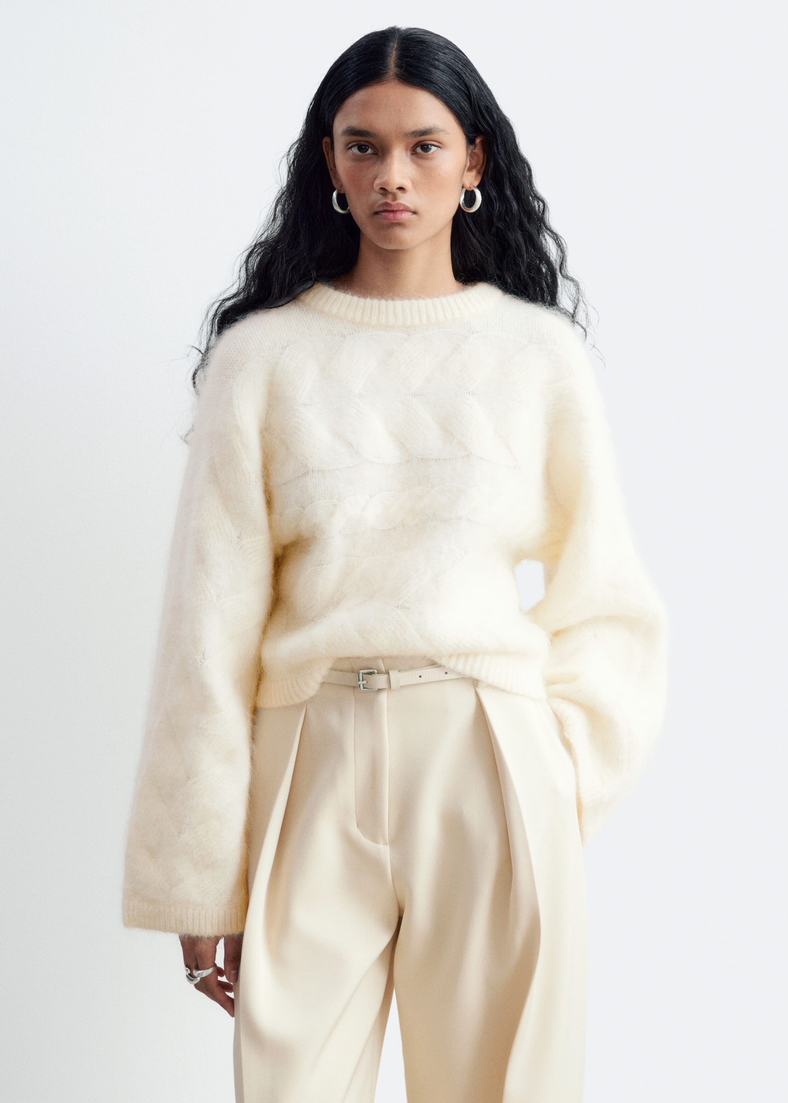 Pullover aus Mohairmischung mit Zopfstrickmuster - Weiß - Lookbook