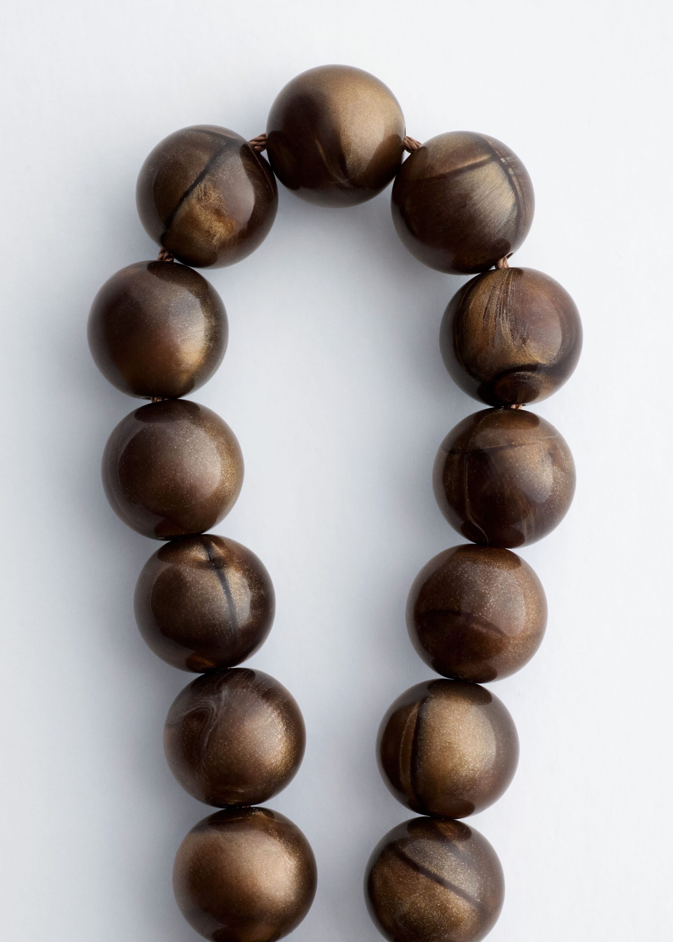 Collana corta con perle di pietra - {{variantName}} - Descrizione dettagliata