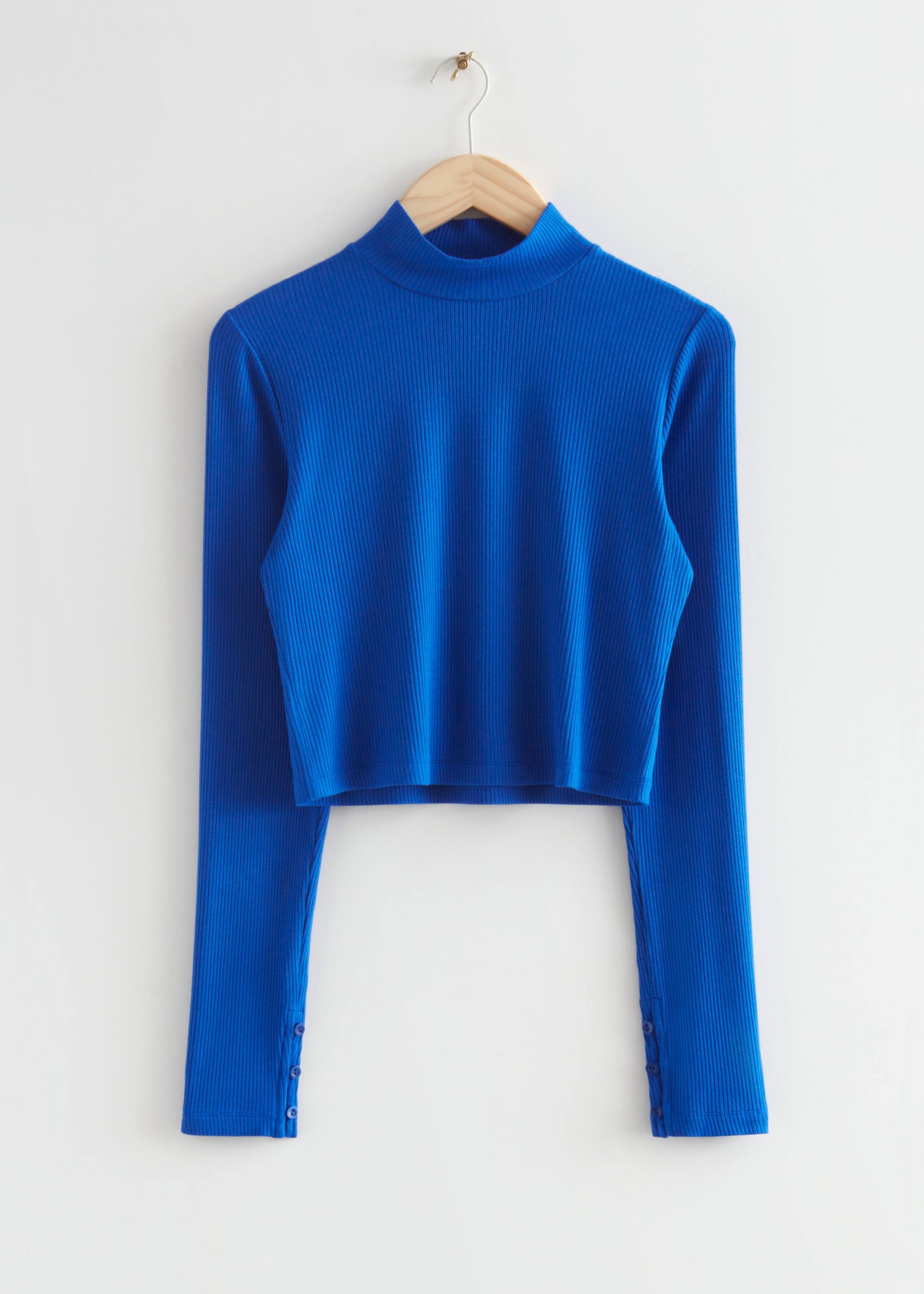 CroppedMockNeckTop - Blue - Natura morta