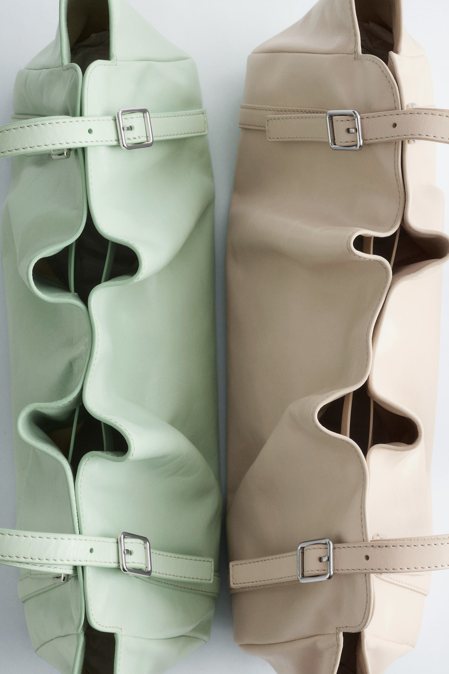 Borsa a spalla in pelle con profilo basso - Mint/Beige - 4