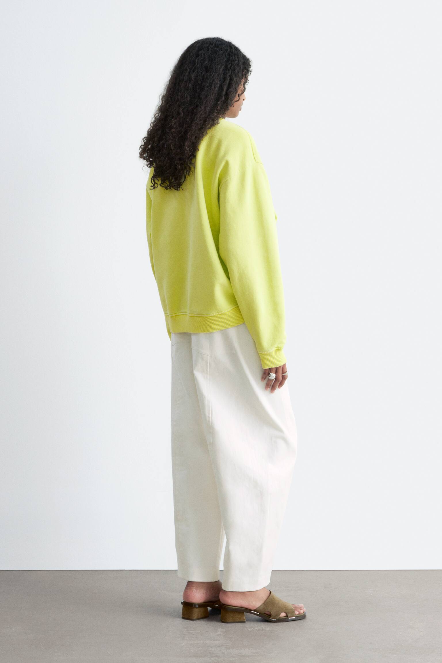 סווטשירט אוברסייז מכותנת ג'רסי - 4