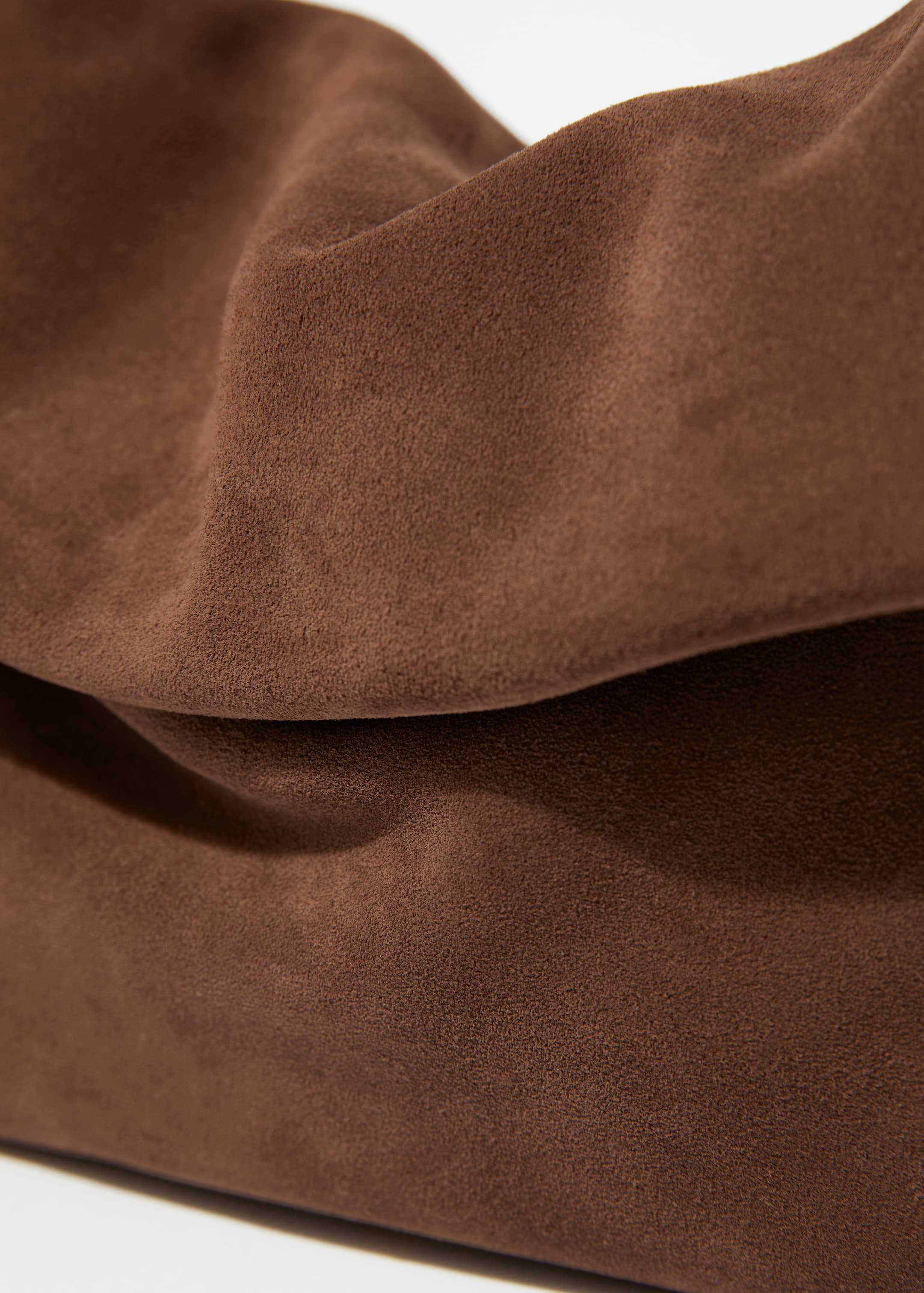 Größeres Bild ansehen: Clutch mit Umschlag - Braunes Veloursleder - Ladies | H&M DE 4