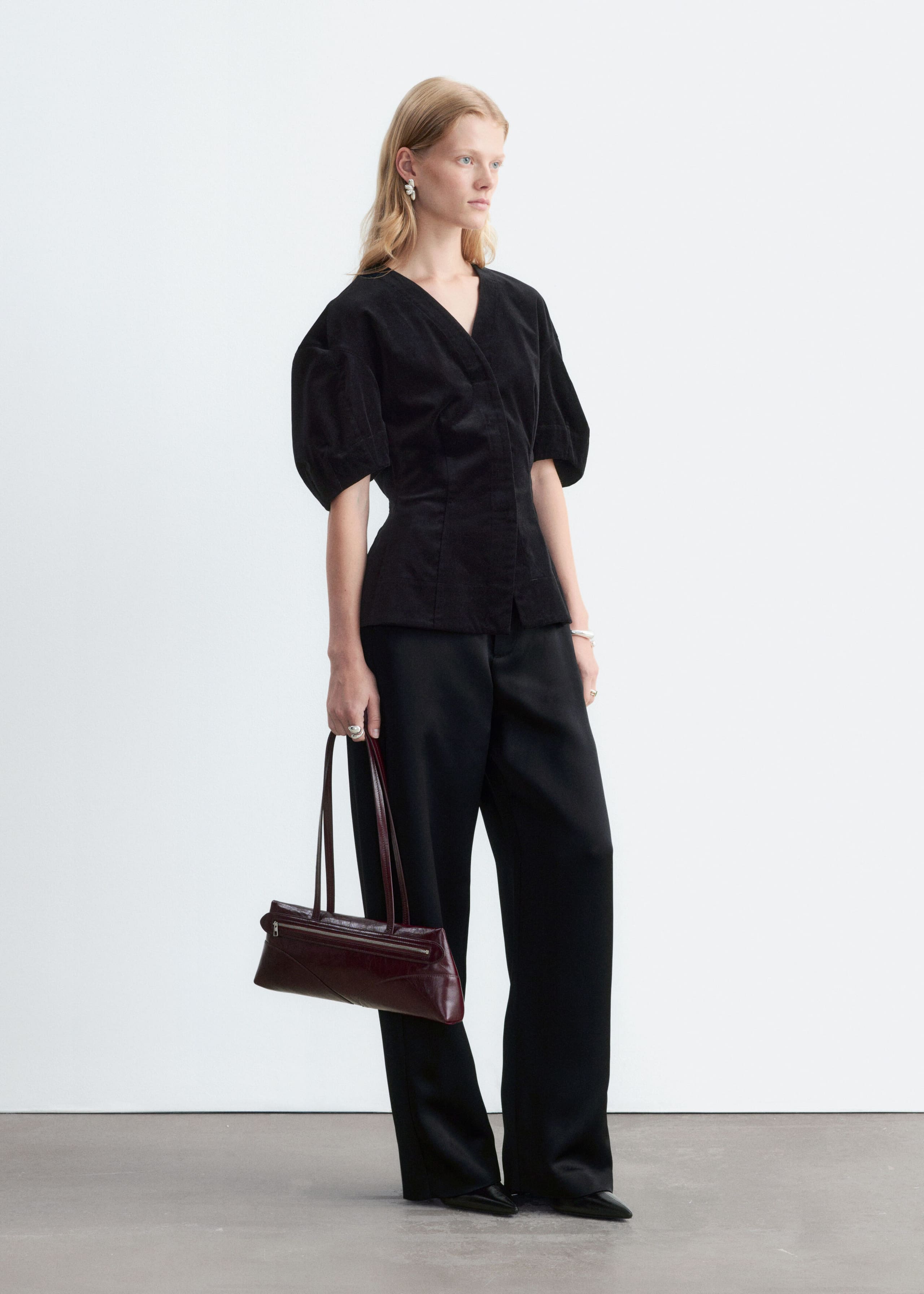 Fitted Velvet Blouse - Black - Lookbook
