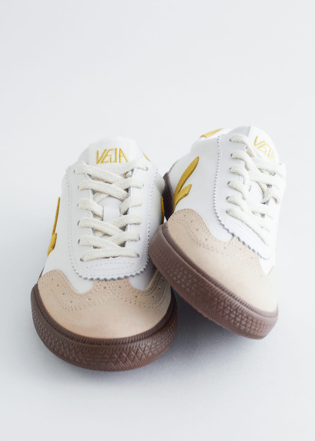 Image of Veja Volley Trainers