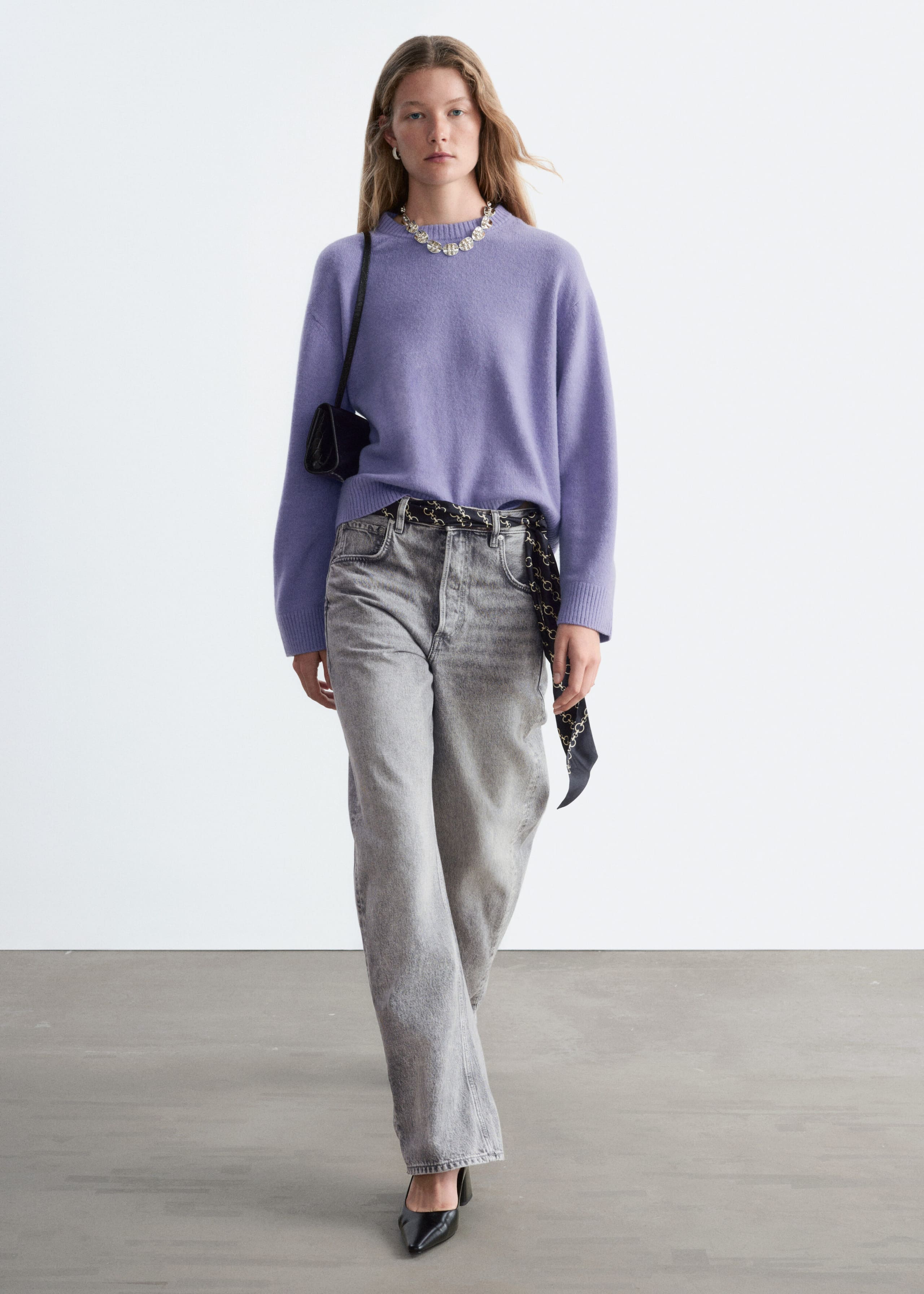 Kastenförmiger Strickpullover - Dunkelbraun - Lookbook