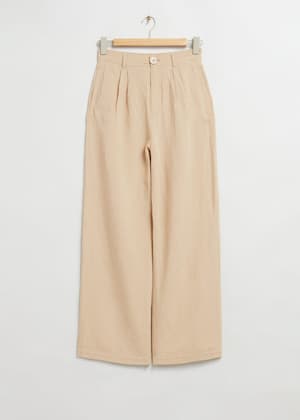 Hellbeige