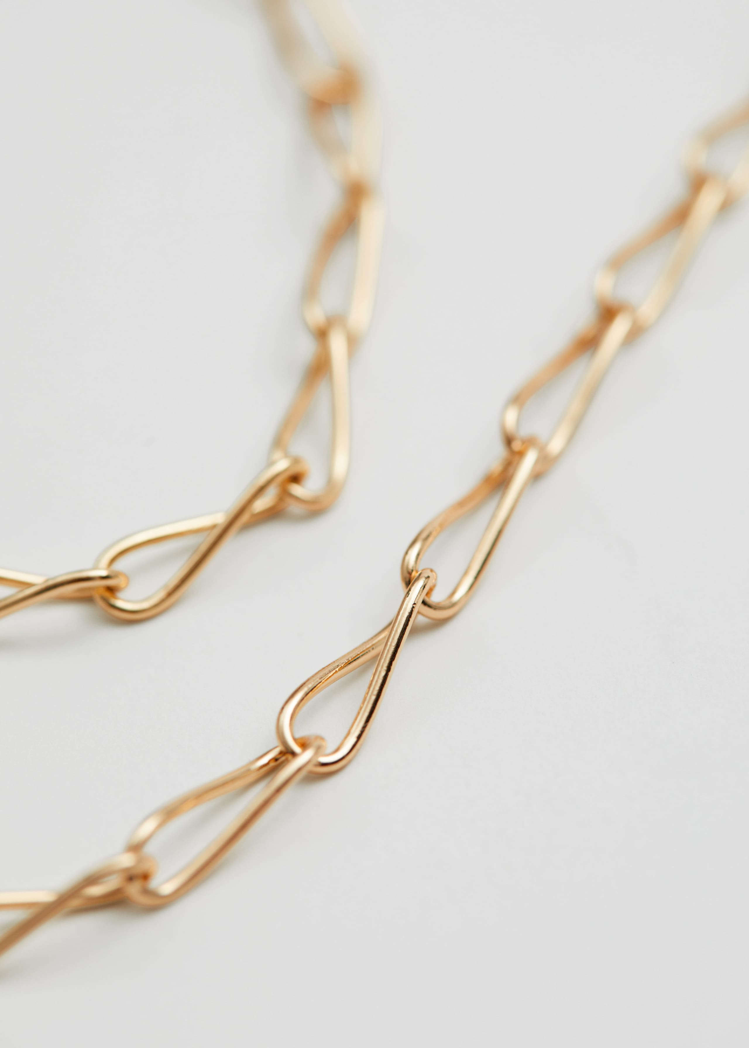 Cable Chain Necklace - {{variantName}} - Descriptive Detail