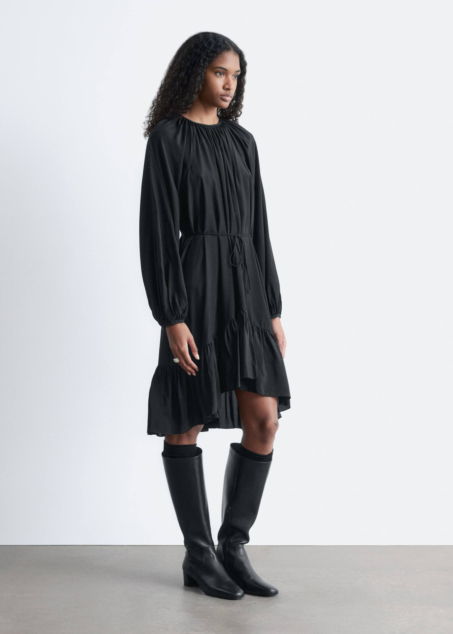 Flounced Balloon-Sleeve Mini Dress - Black/Dark Red - 4